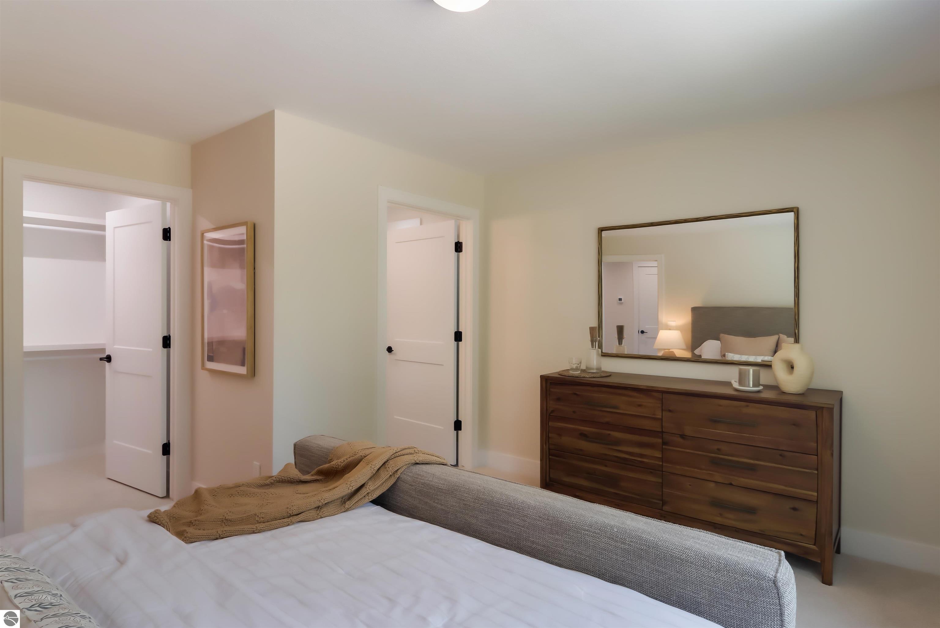 1737 Linden Avenue # 16