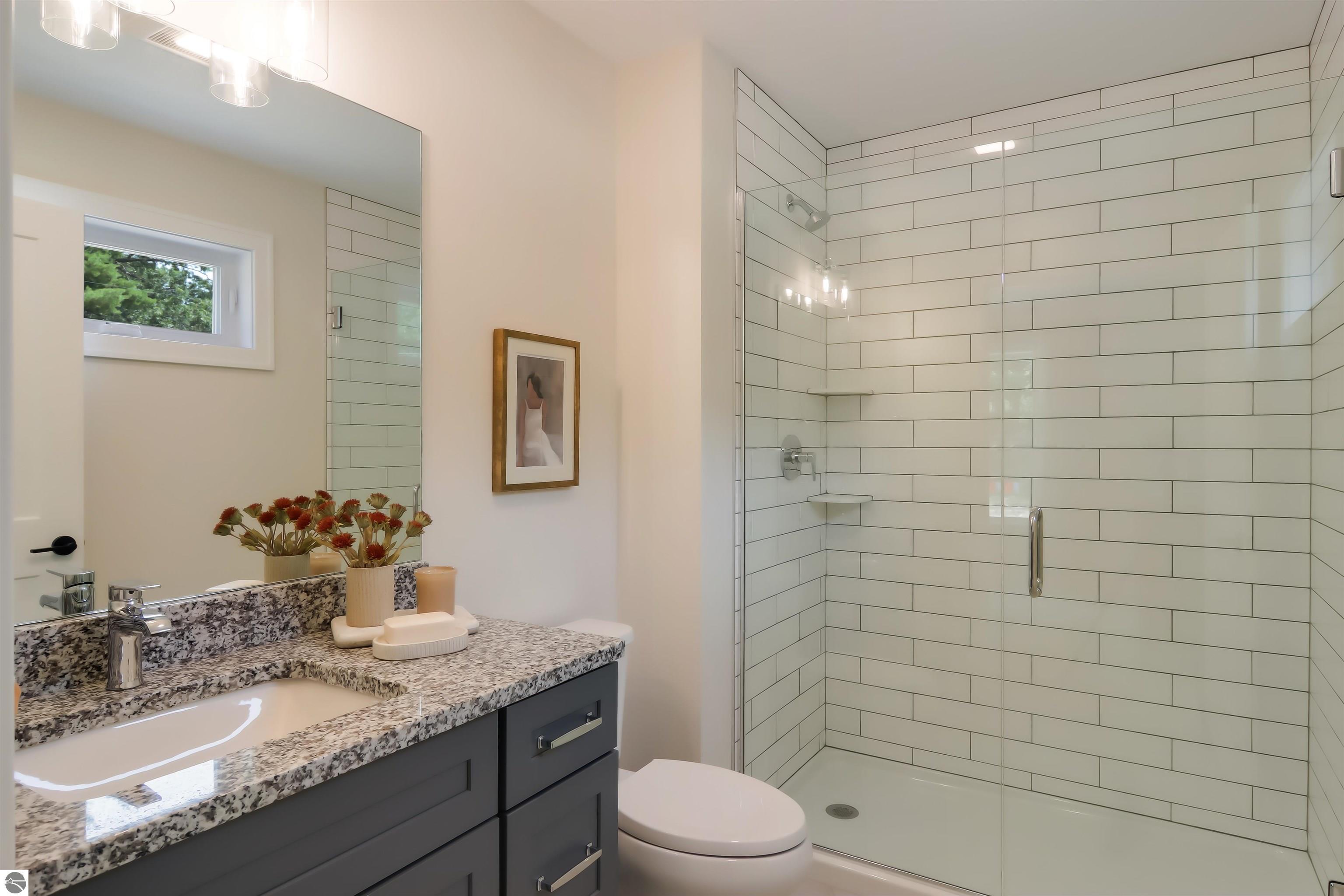 1737 Linden Avenue # 16