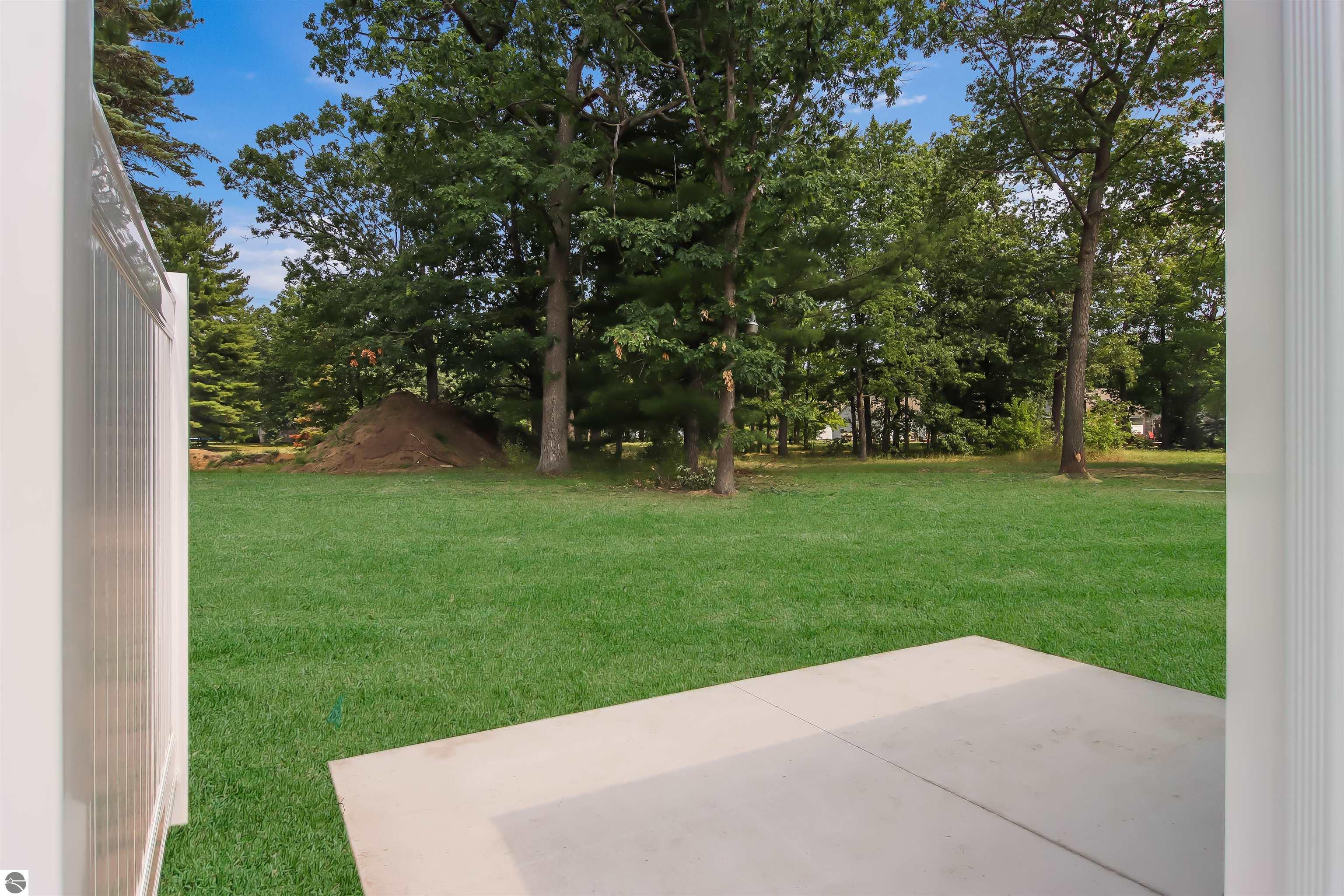 1737 Linden Avenue # 16