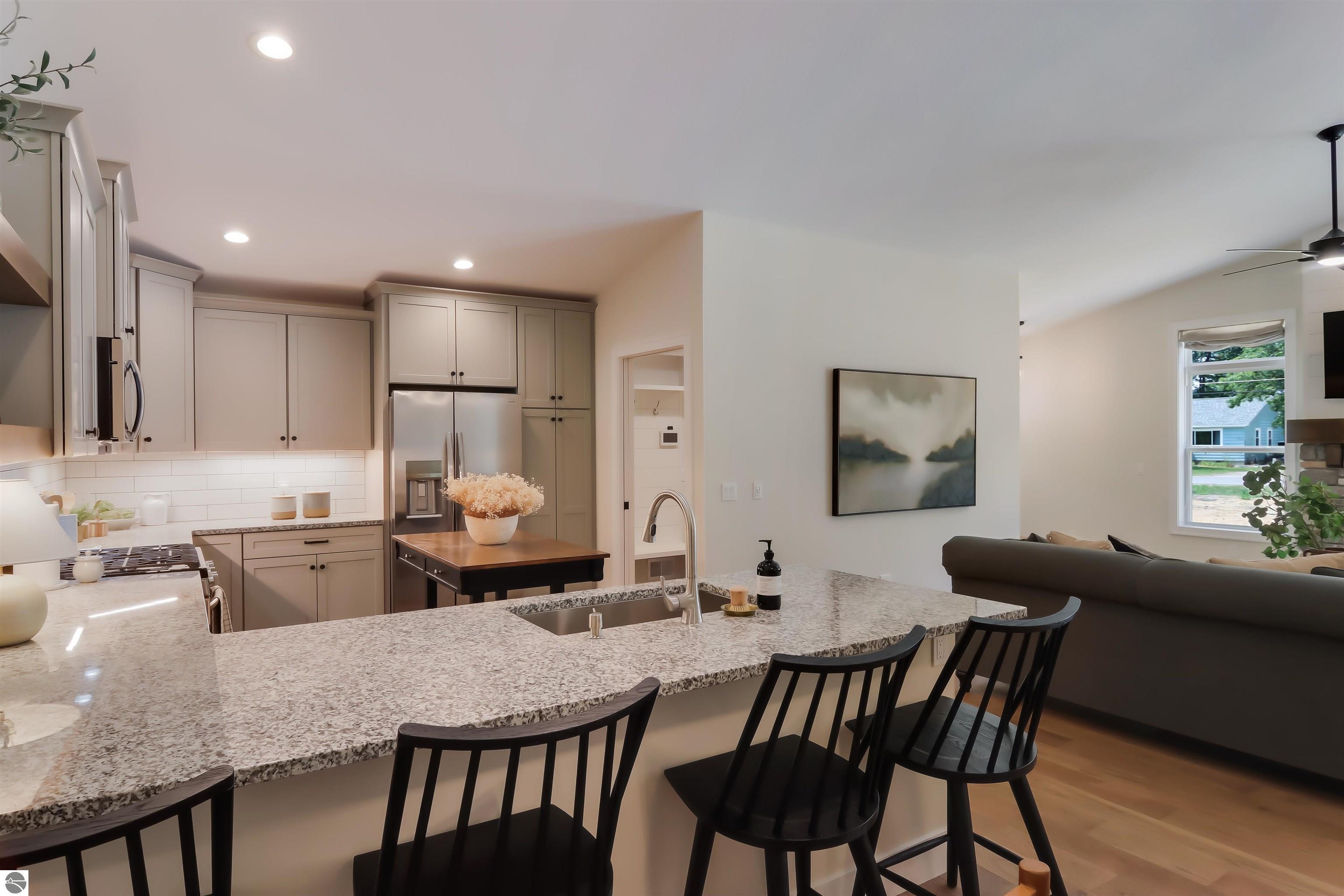 1737 Linden Avenue # 16