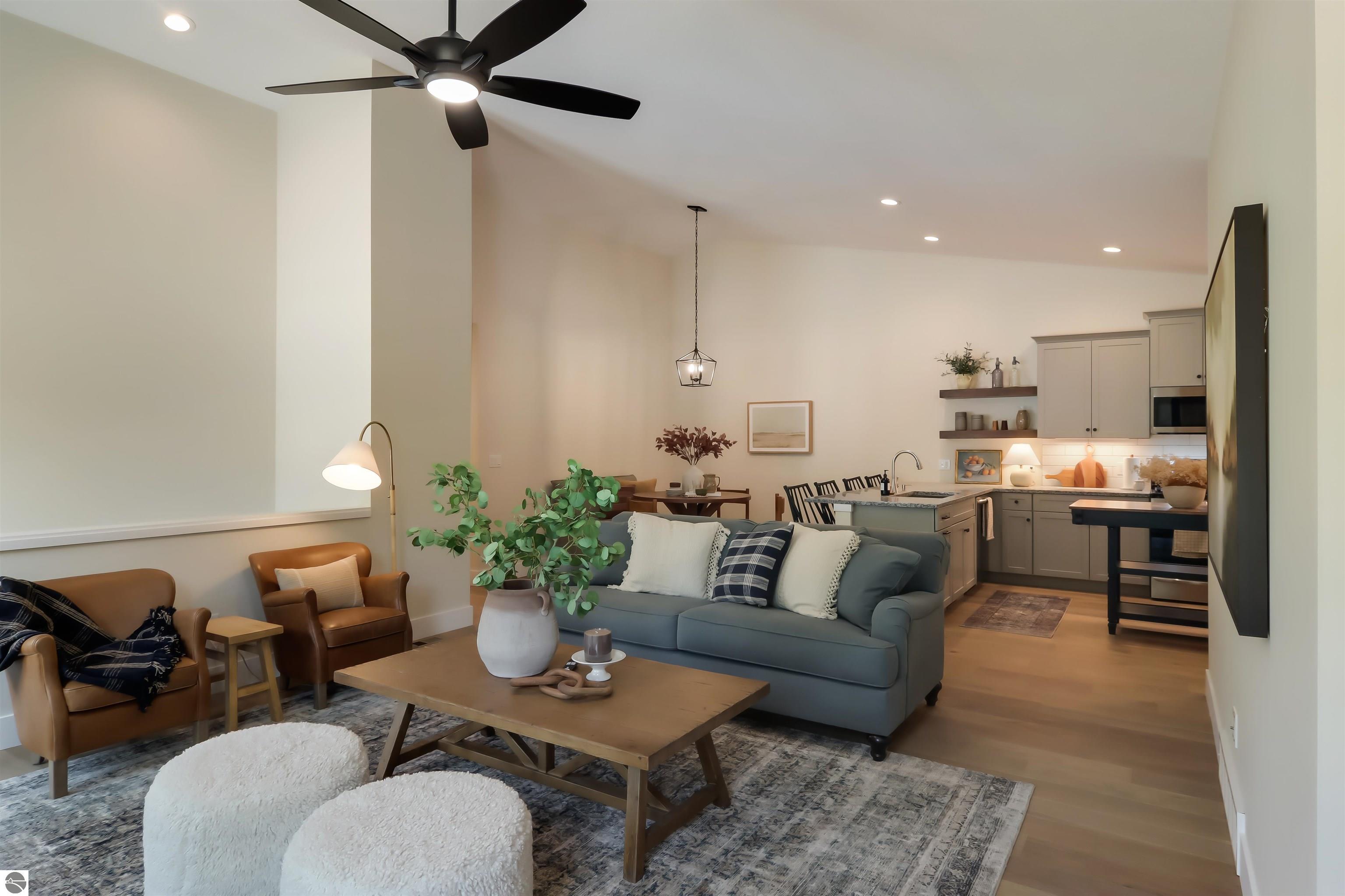 1737 Linden Avenue # 16