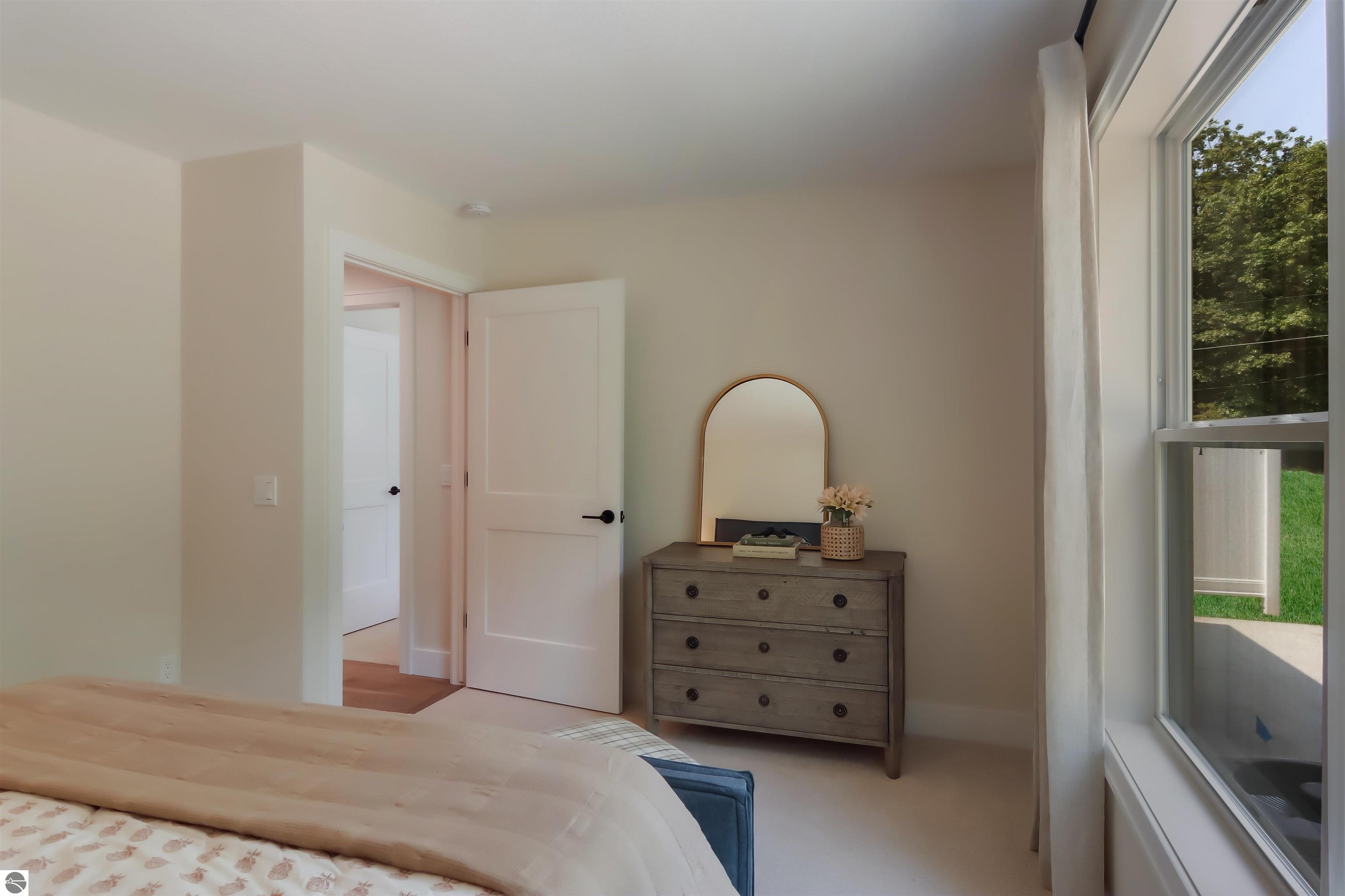 1737 Linden Avenue # 16