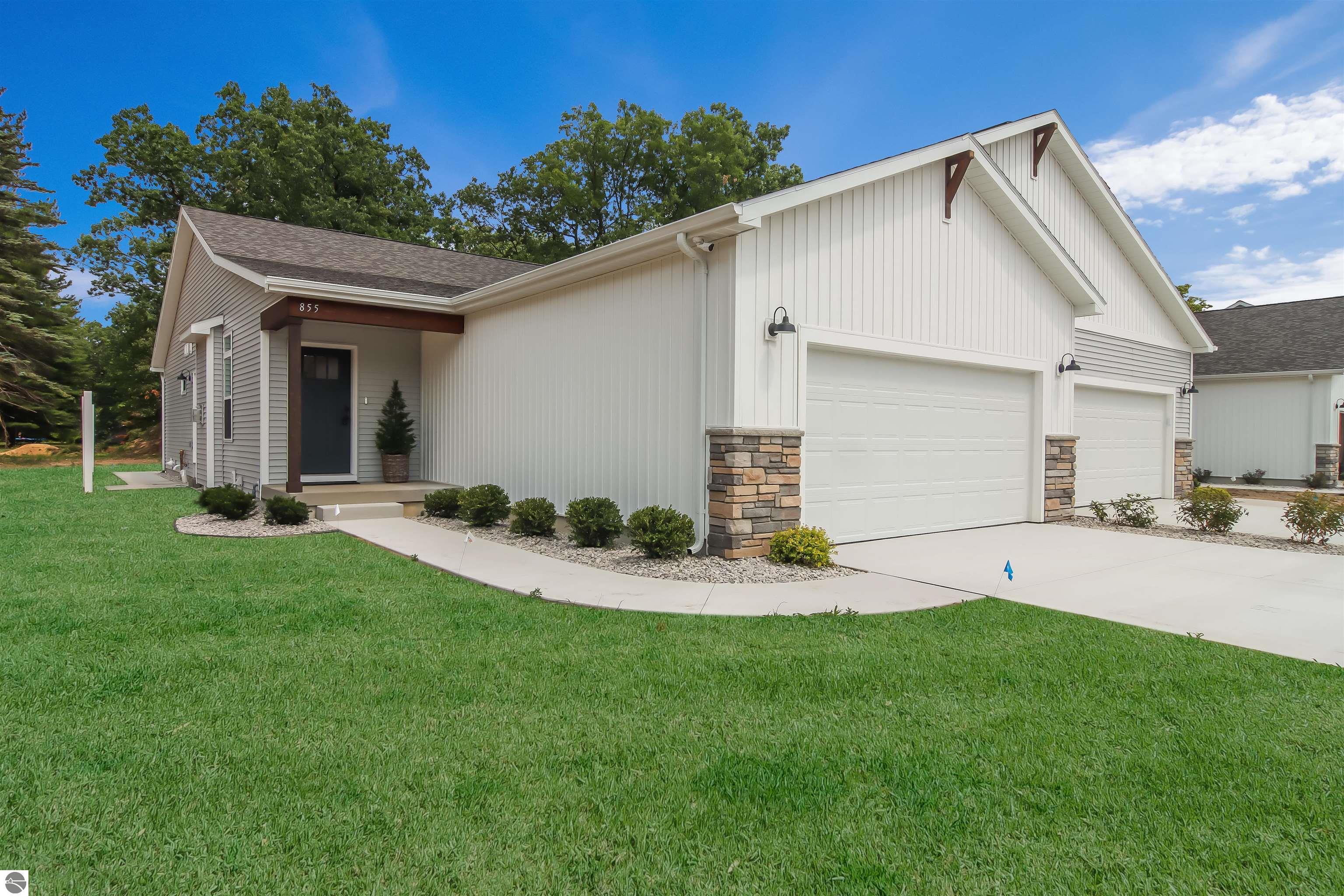 1737 Linden Avenue # 16