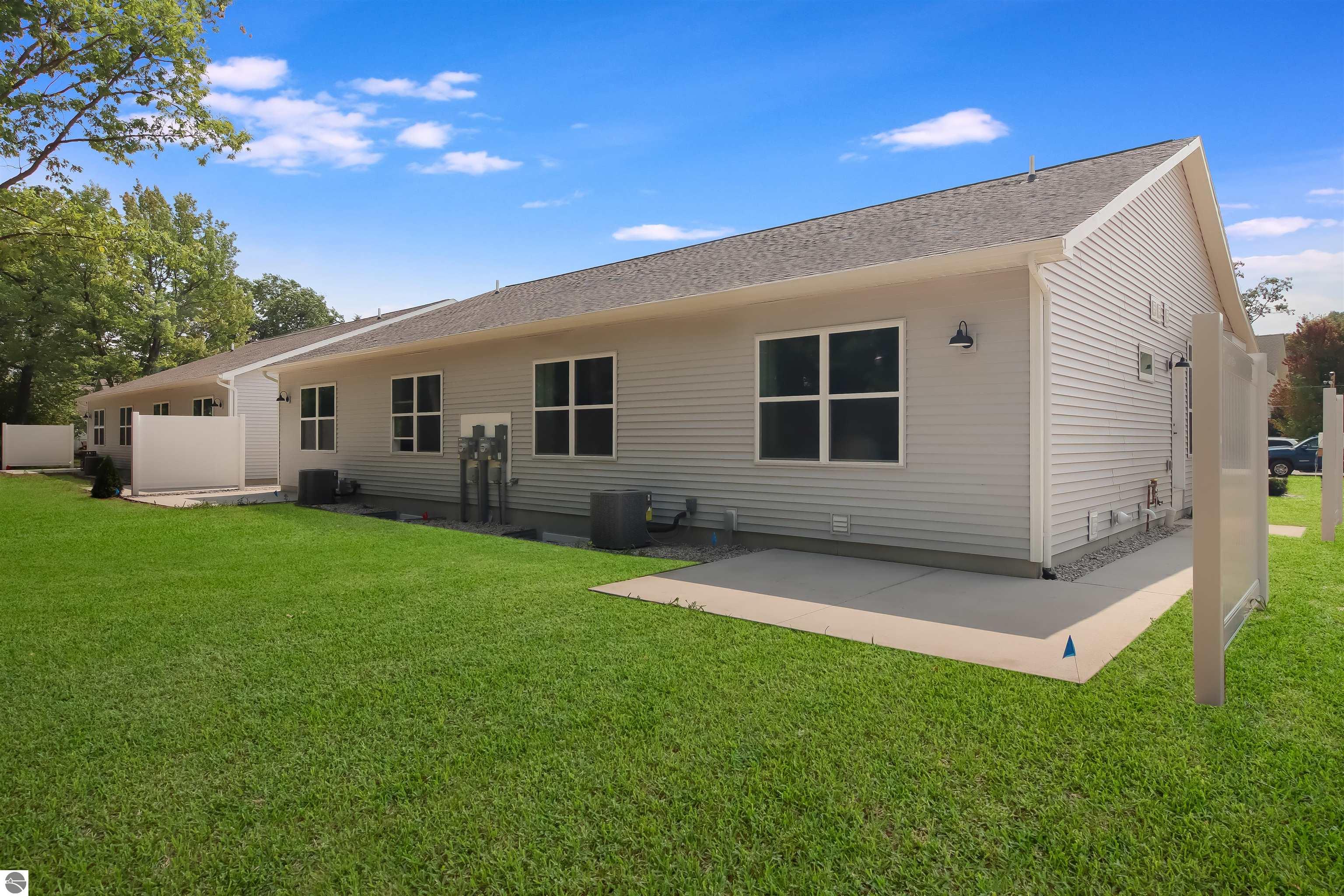 1737 Linden Avenue # 16