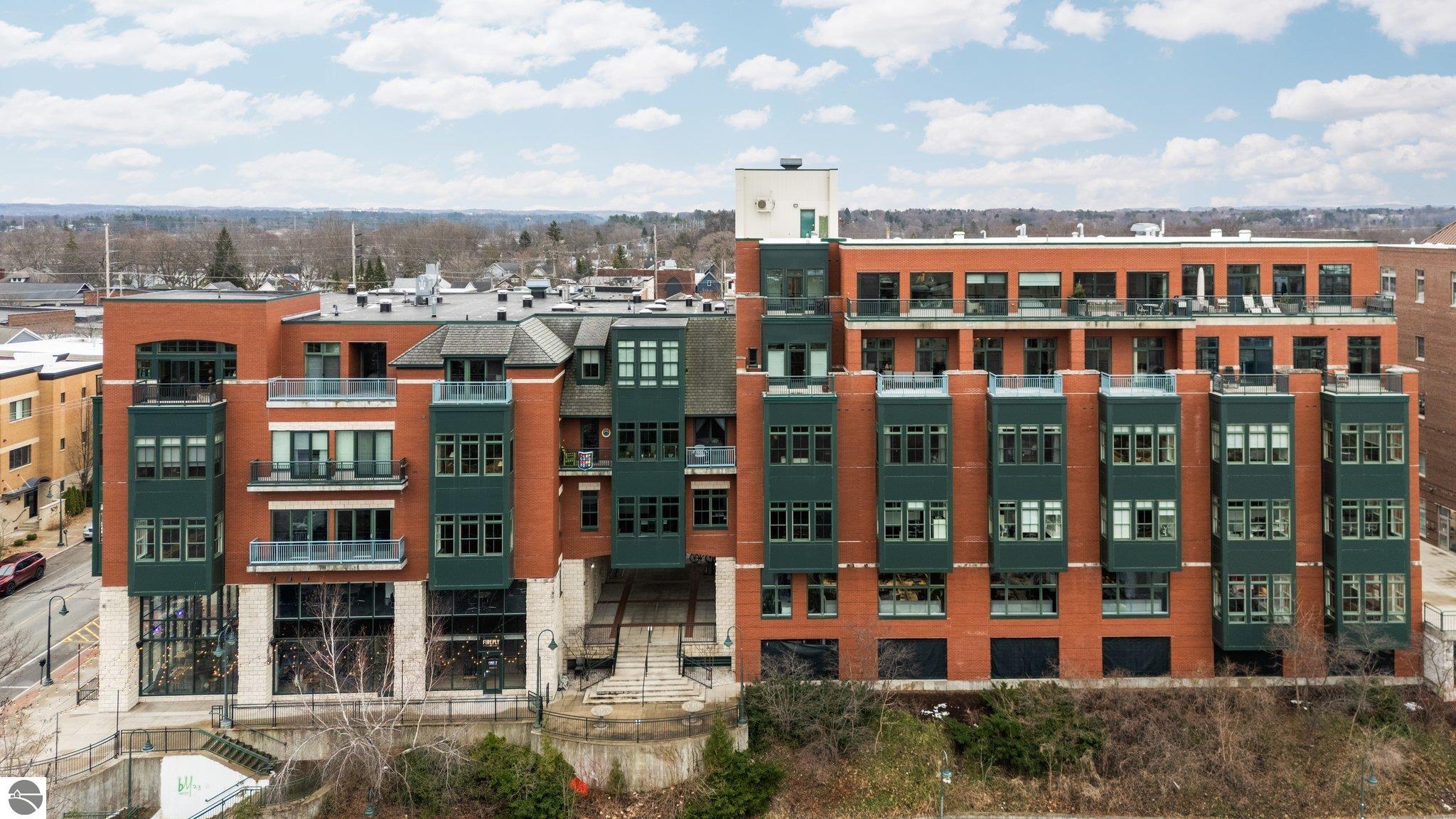141 Rivers Edge Drive # 400