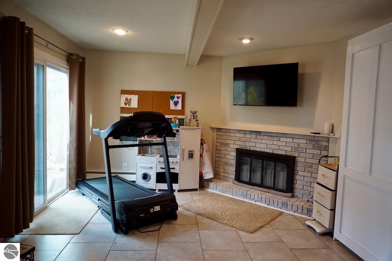 4239 W Timberwood Drive