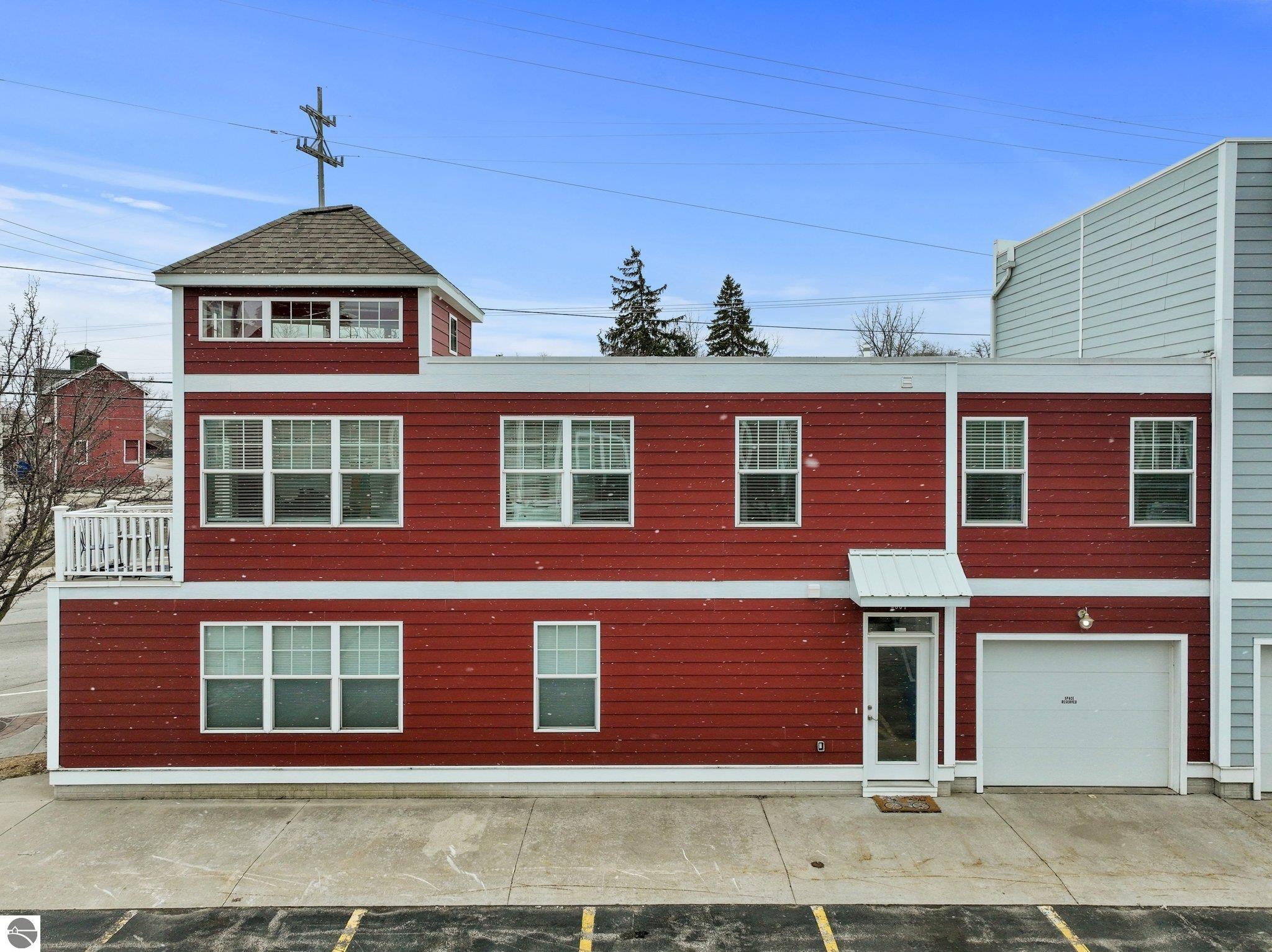 307 E Eighth Street