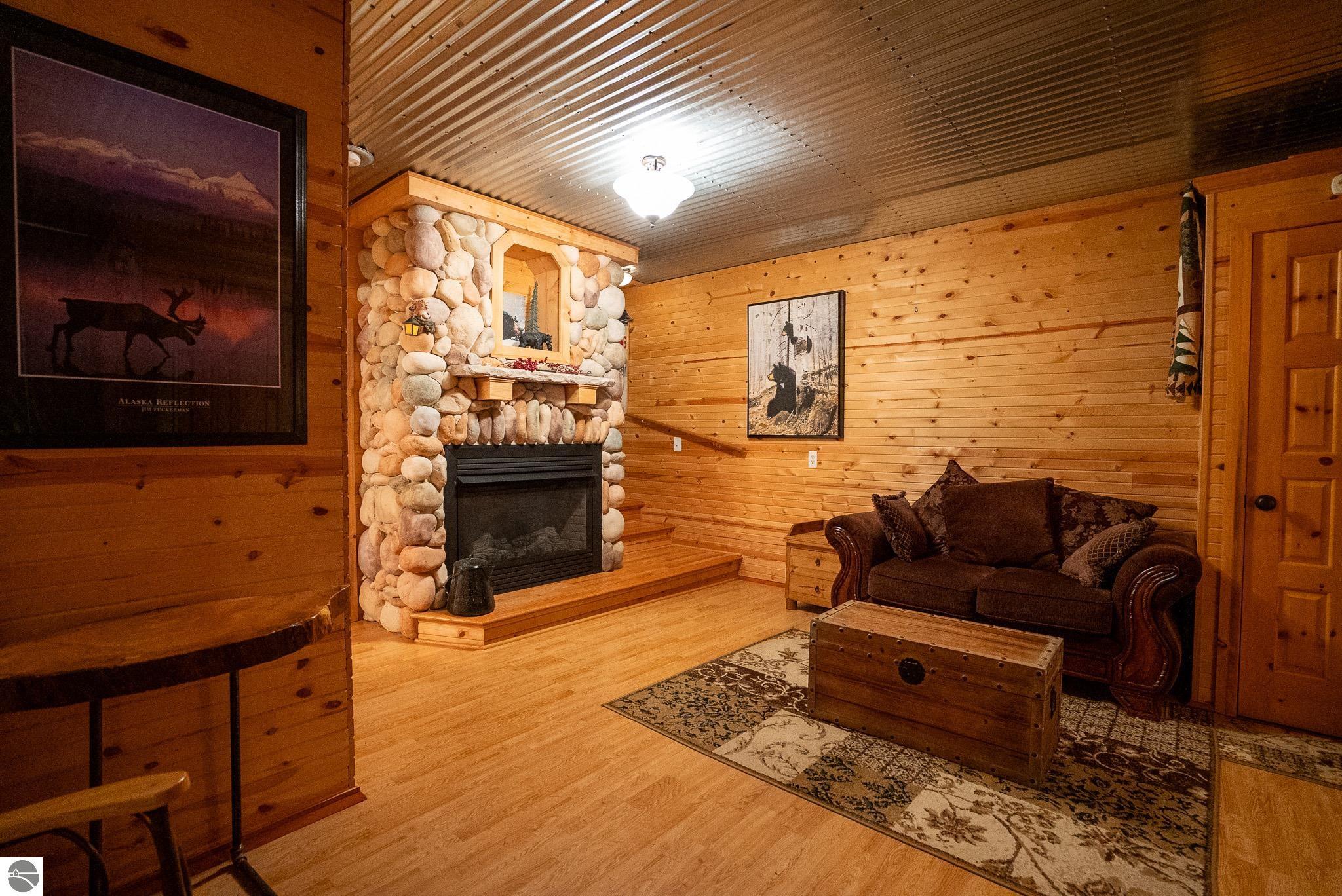 11373 NE Starvation Lake Road