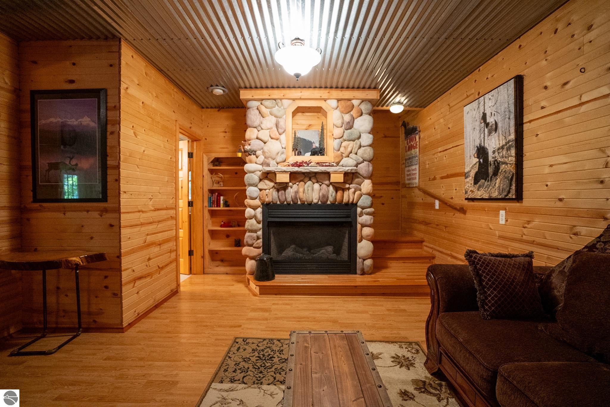 11373 NE Starvation Lake Road