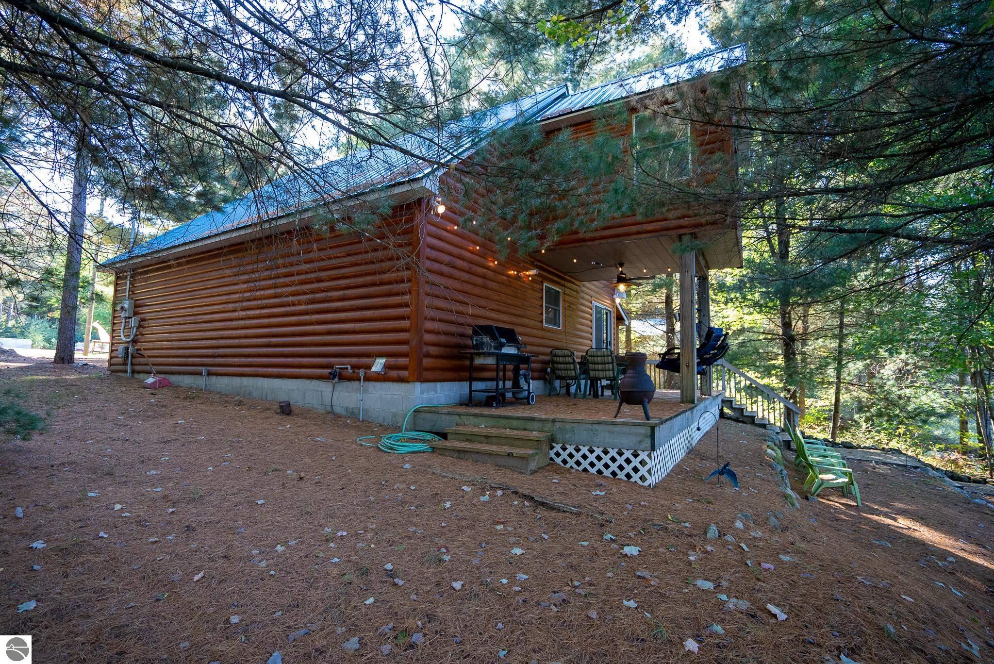 11373 NE Starvation Lake Road