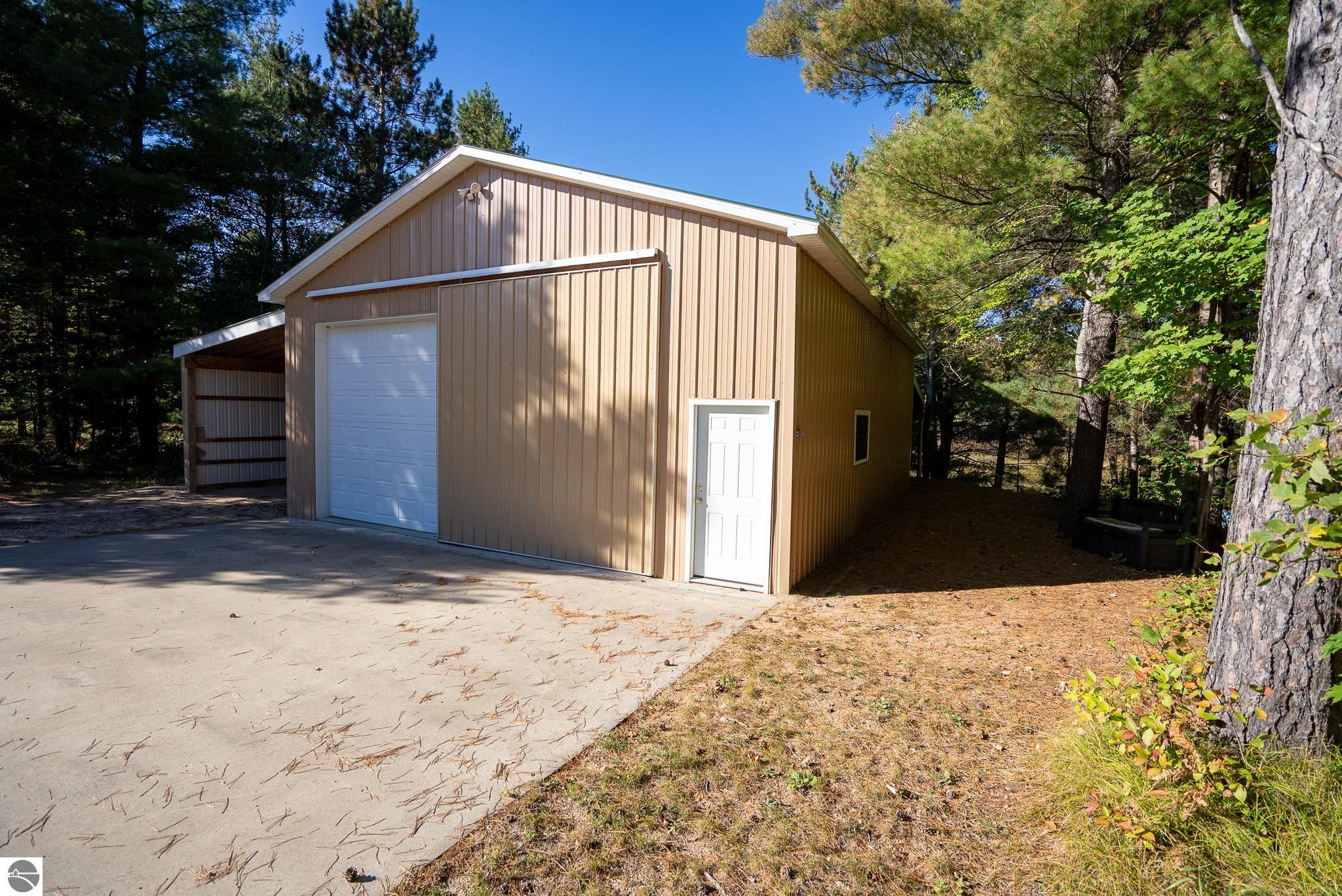 11373 NE Starvation Lake Road