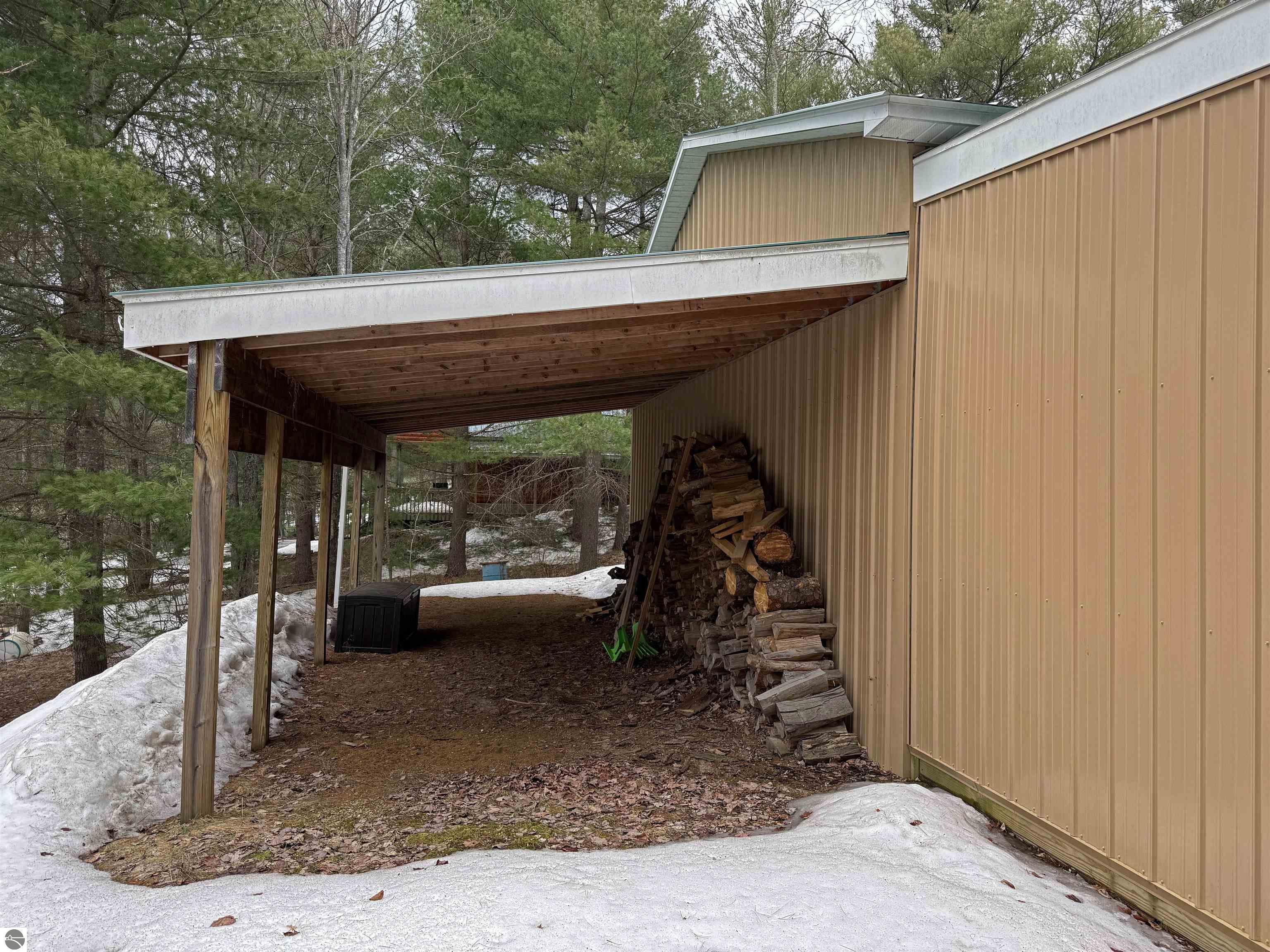 11373 NE Starvation Lake Road
