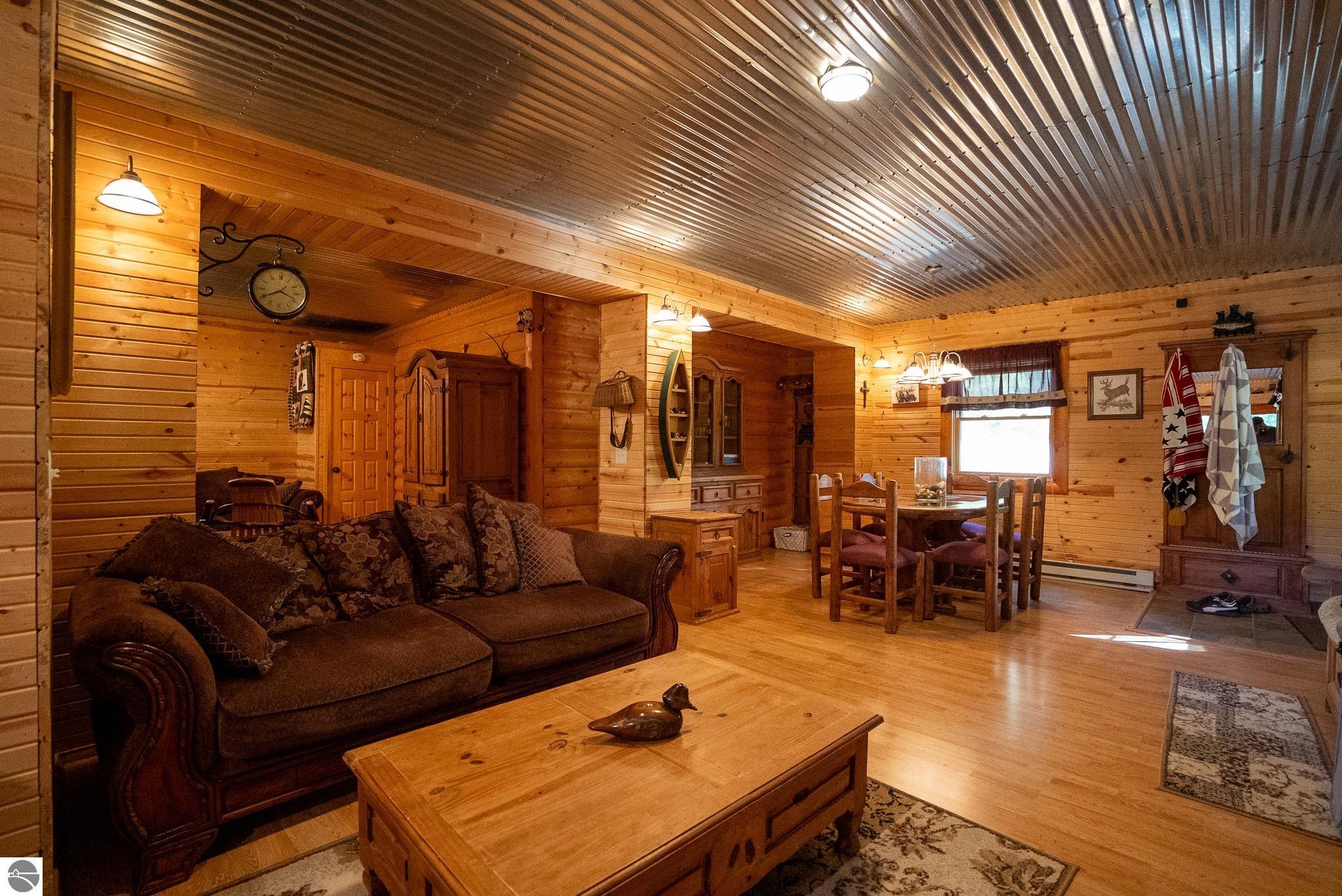 11373 NE Starvation Lake Road