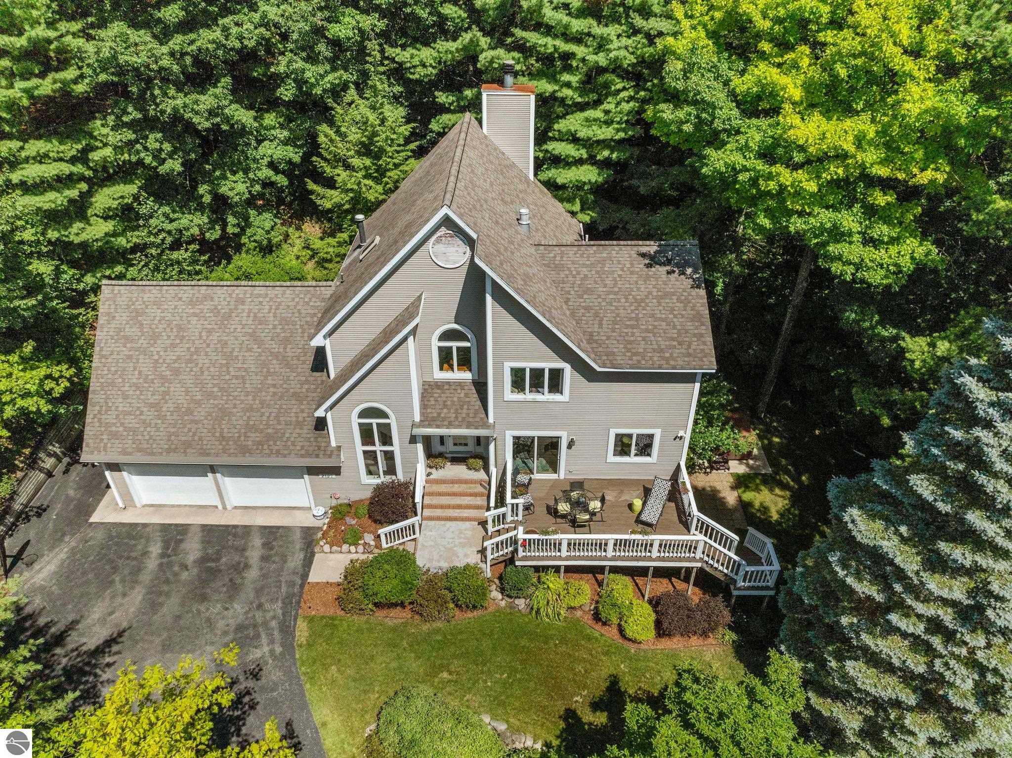 2127 E Timberlane Drive