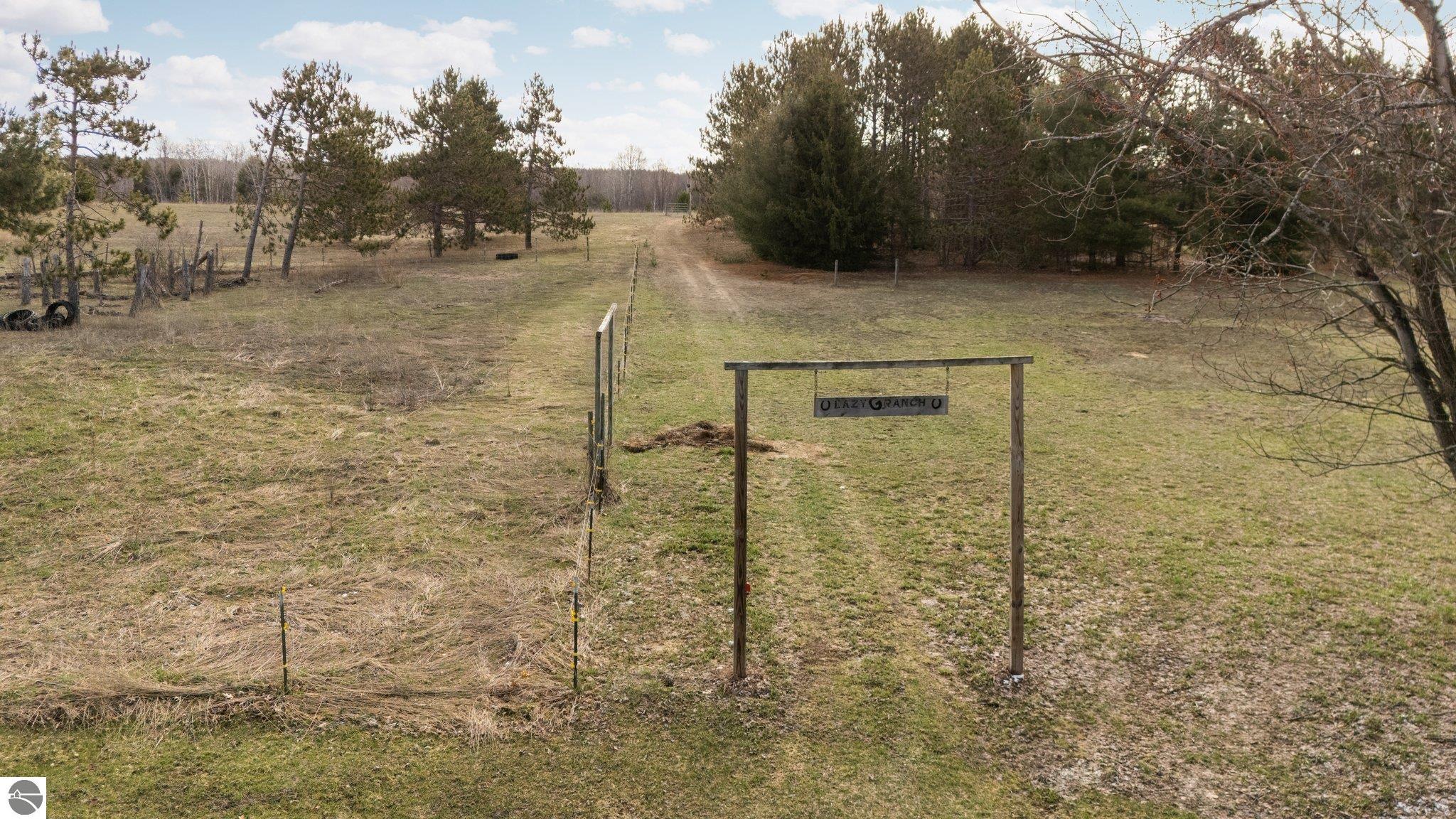 6727 Pierce Road
