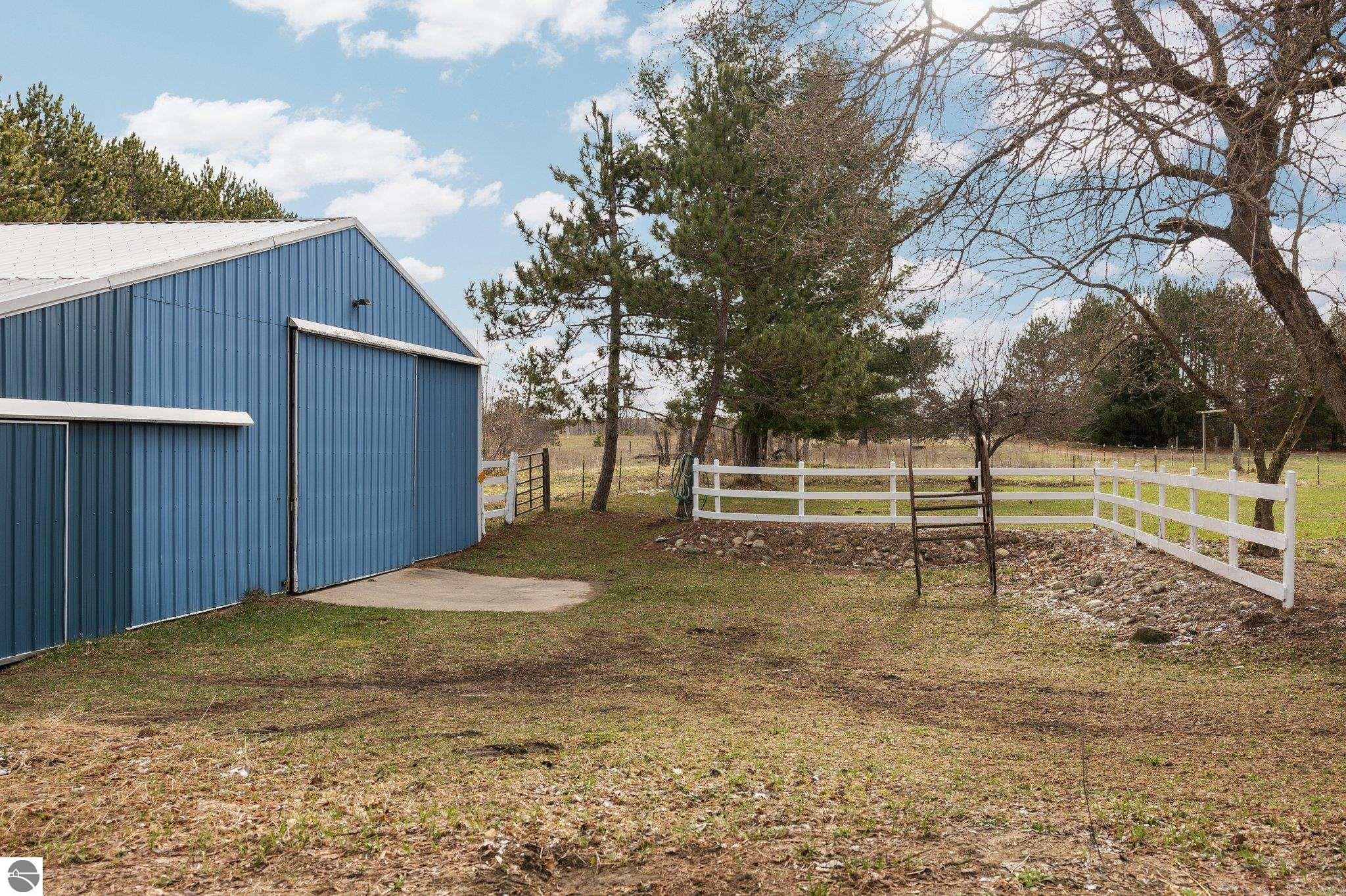 6727 Pierce Road