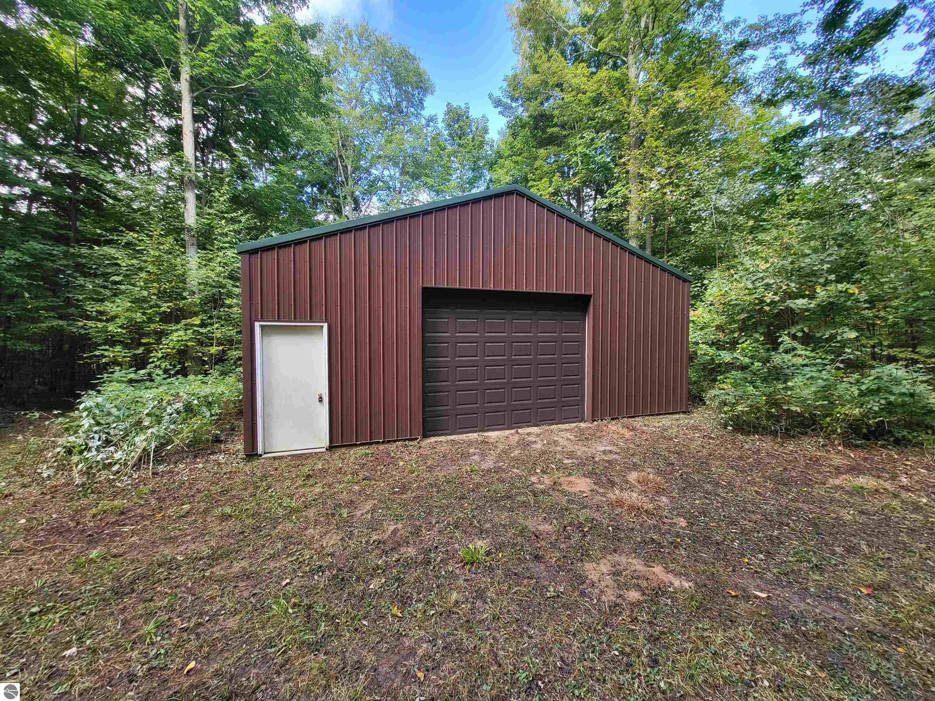 7045 King Road
