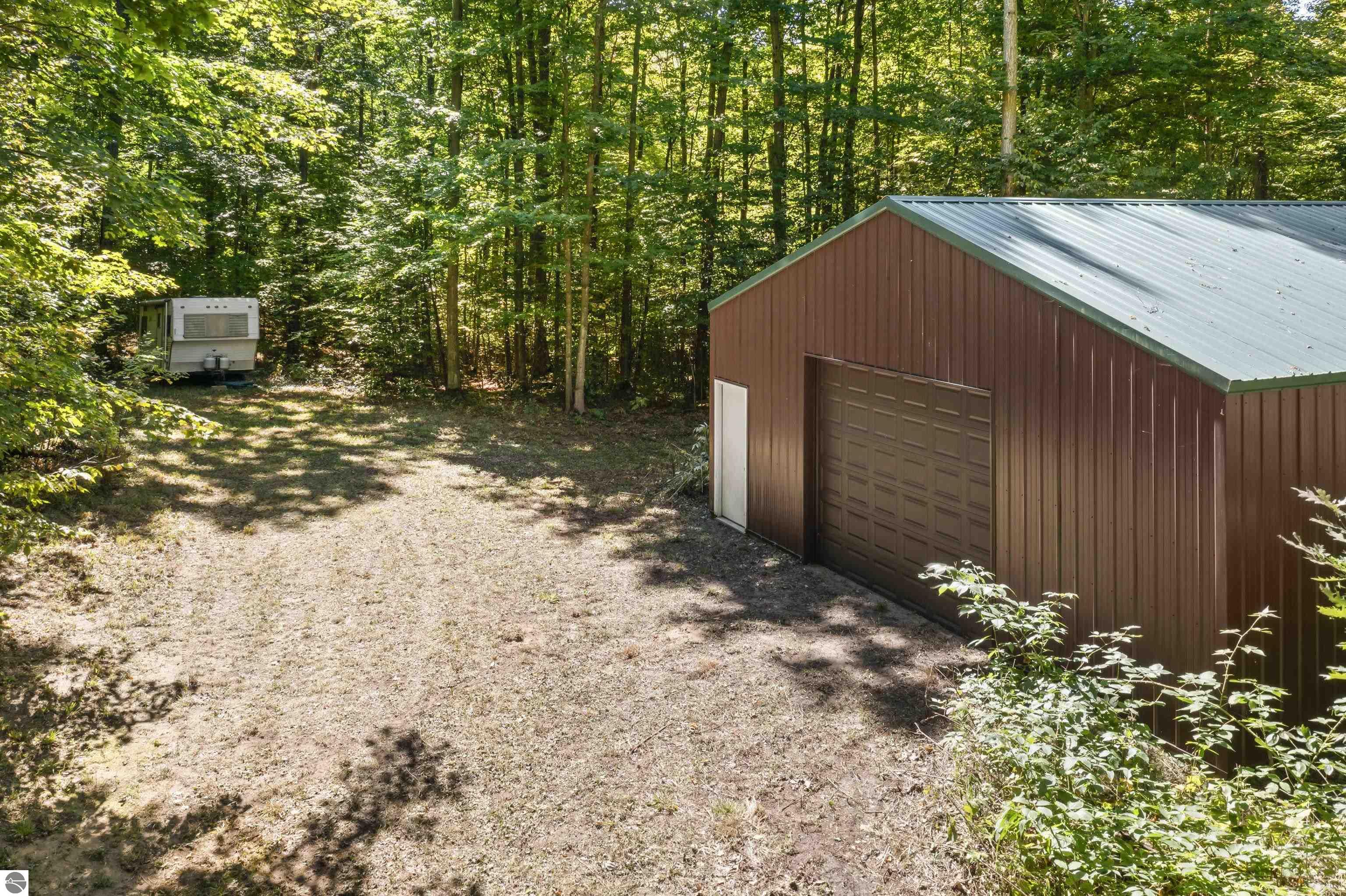 7045 King Road