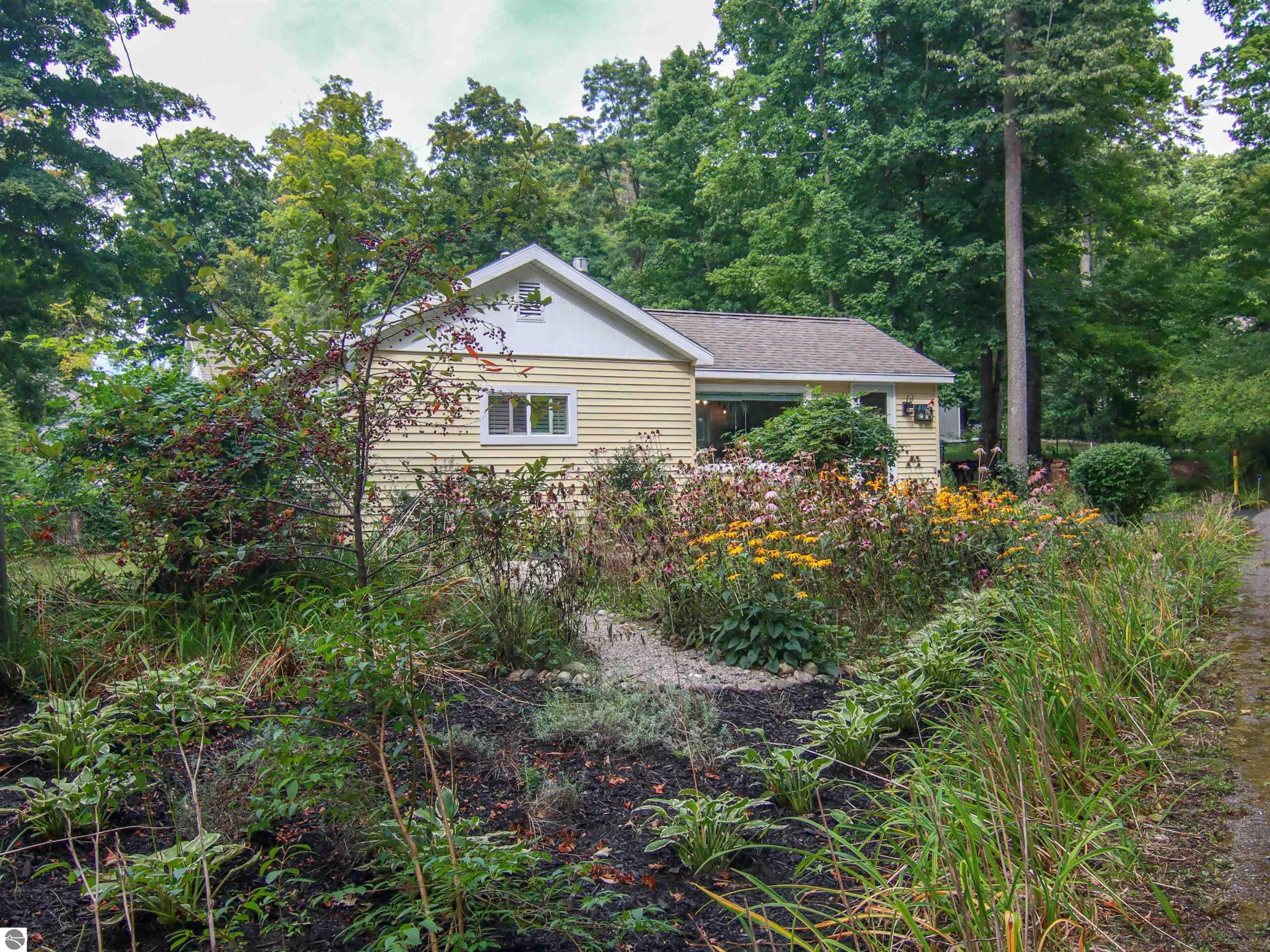 4760 Outer Drive