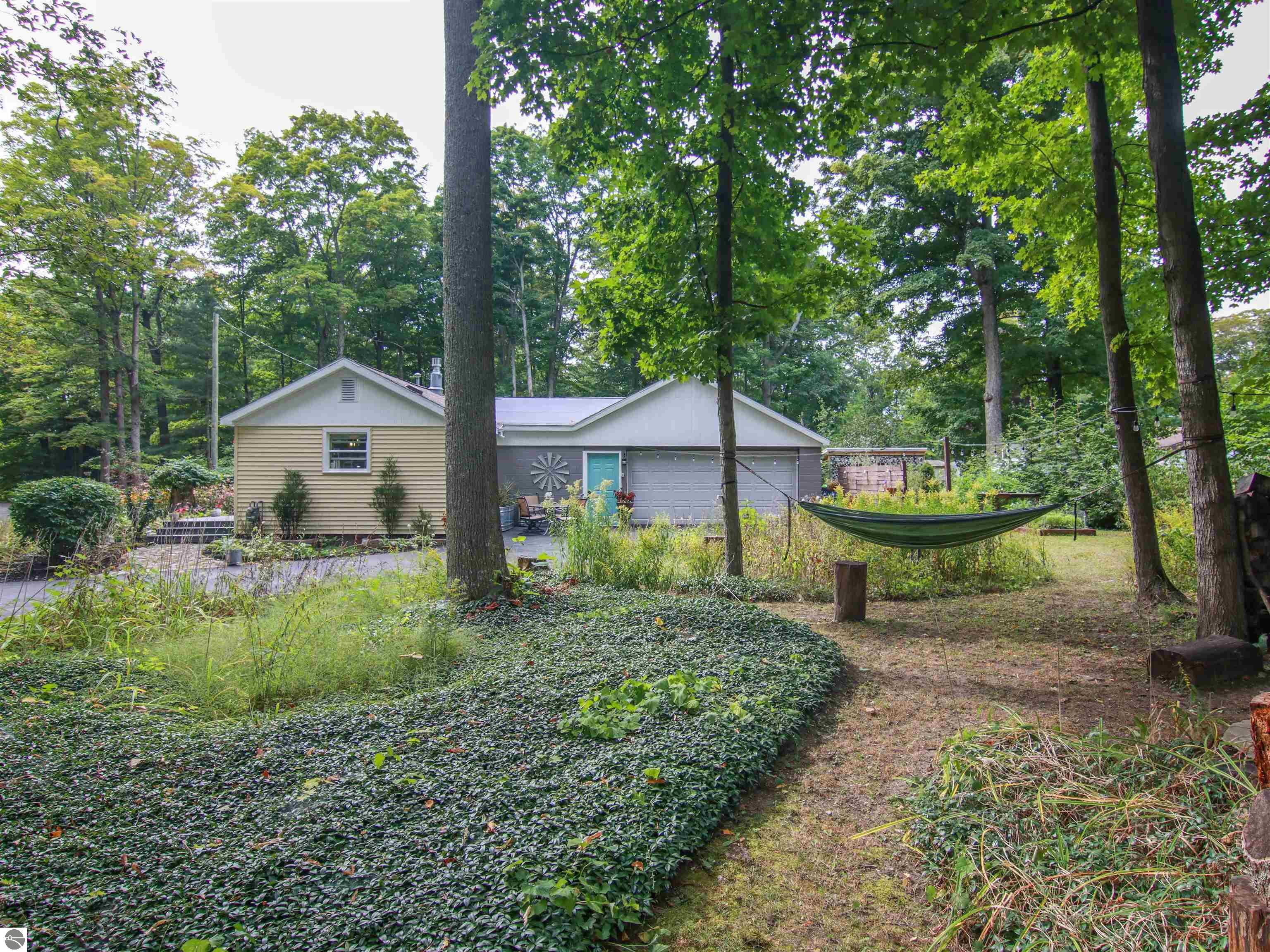 4760 Outer Drive