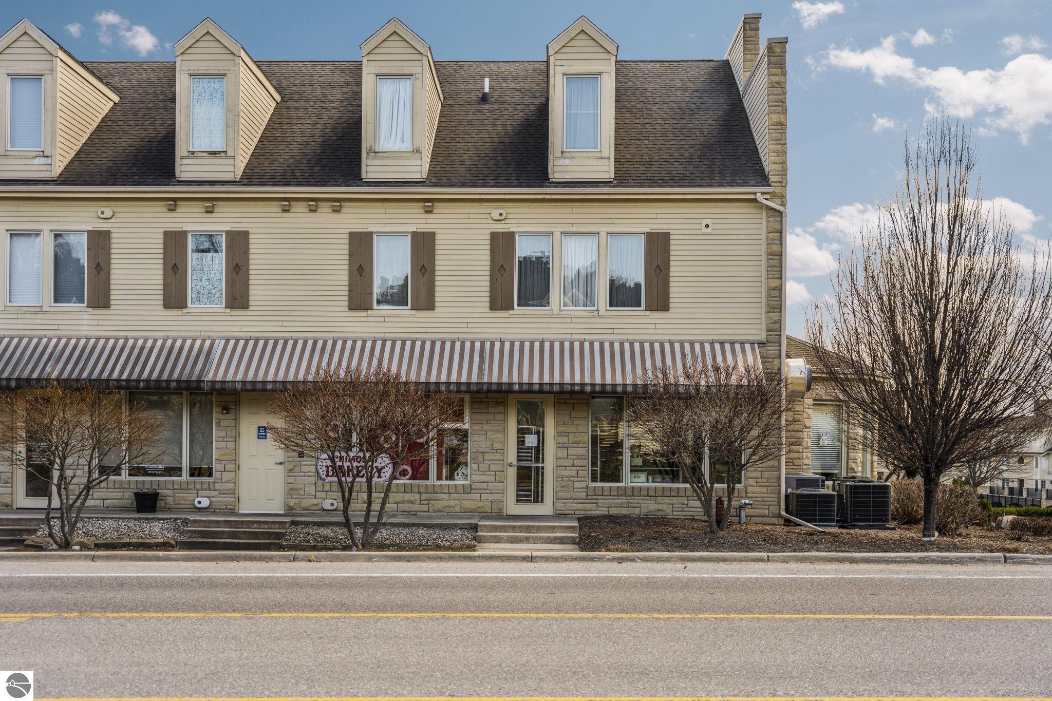 720 N Saint Joseph Street # J2