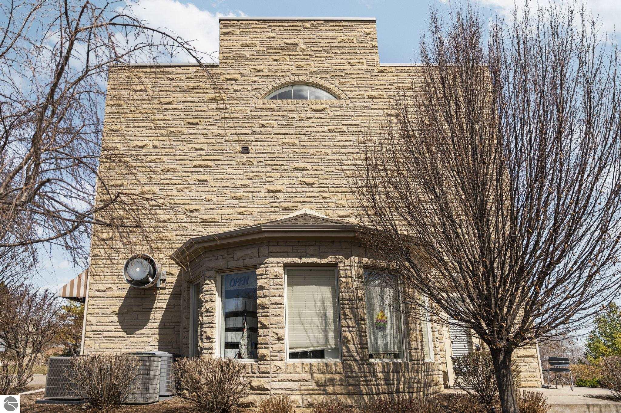 720 N Saint Joseph Street # J2