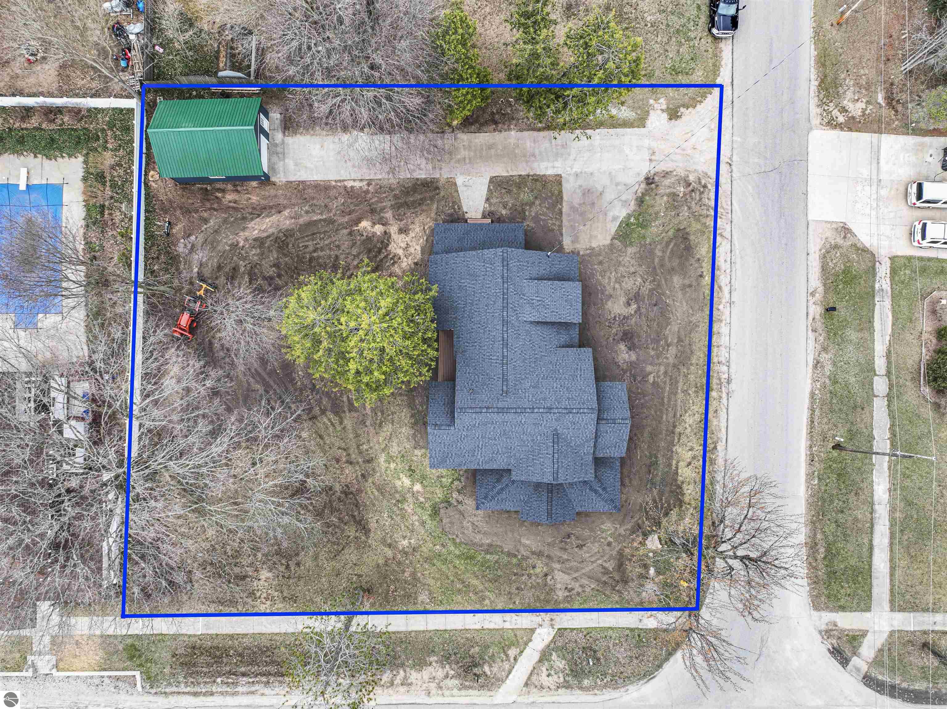 302 W Dresden Street