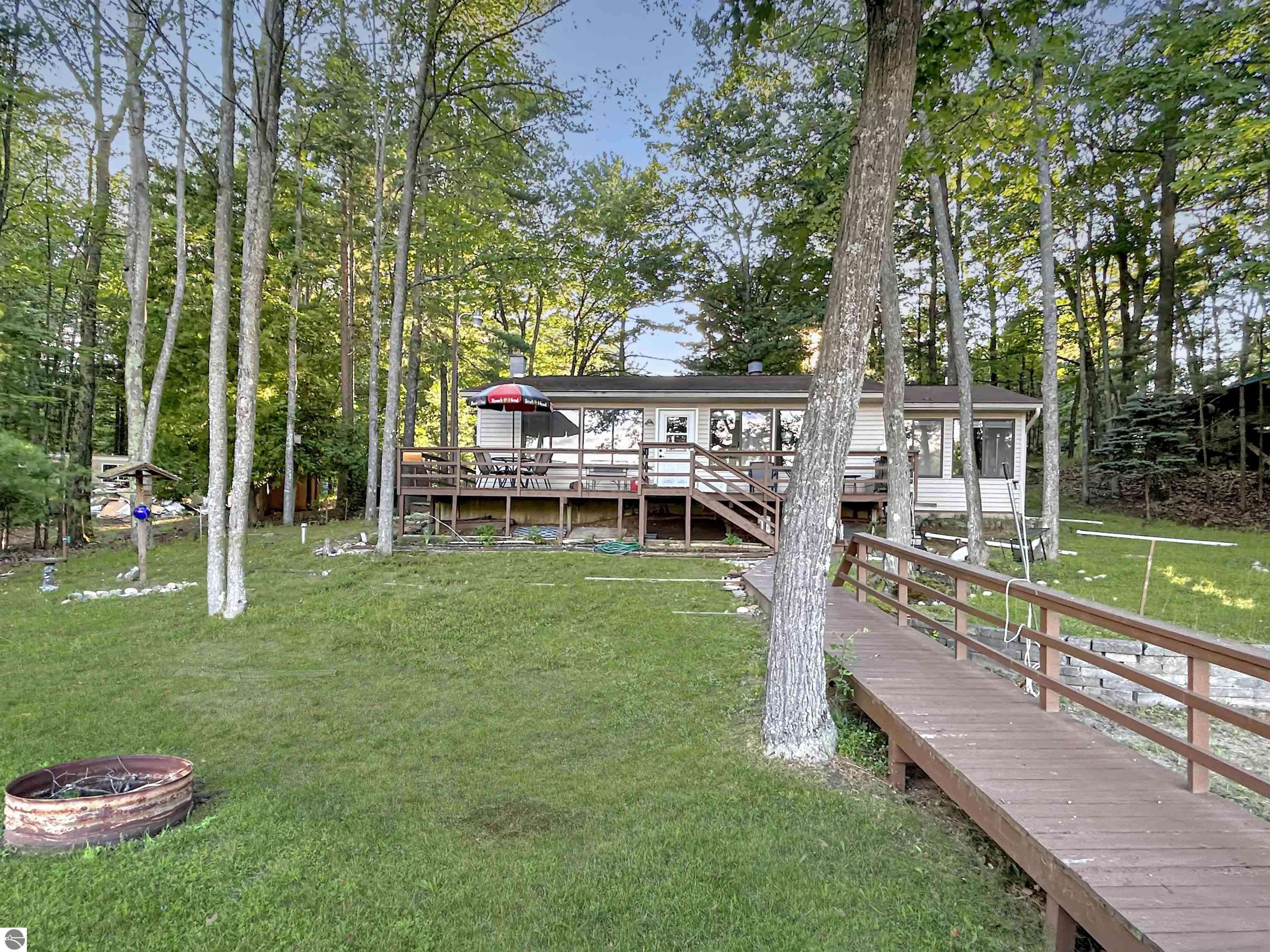 4102 North Spider Lake Road
