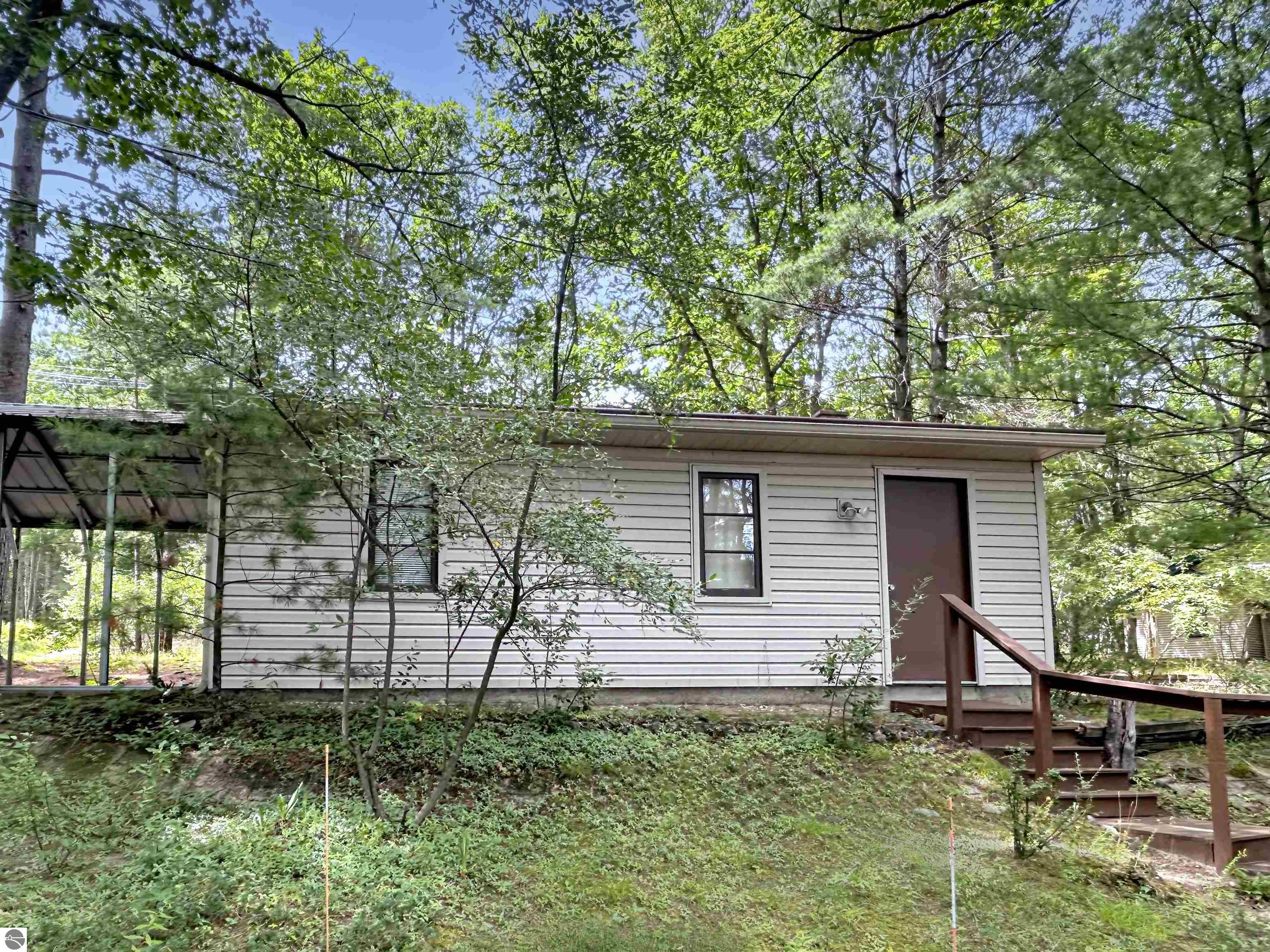 4102 North Spider Lake Road
