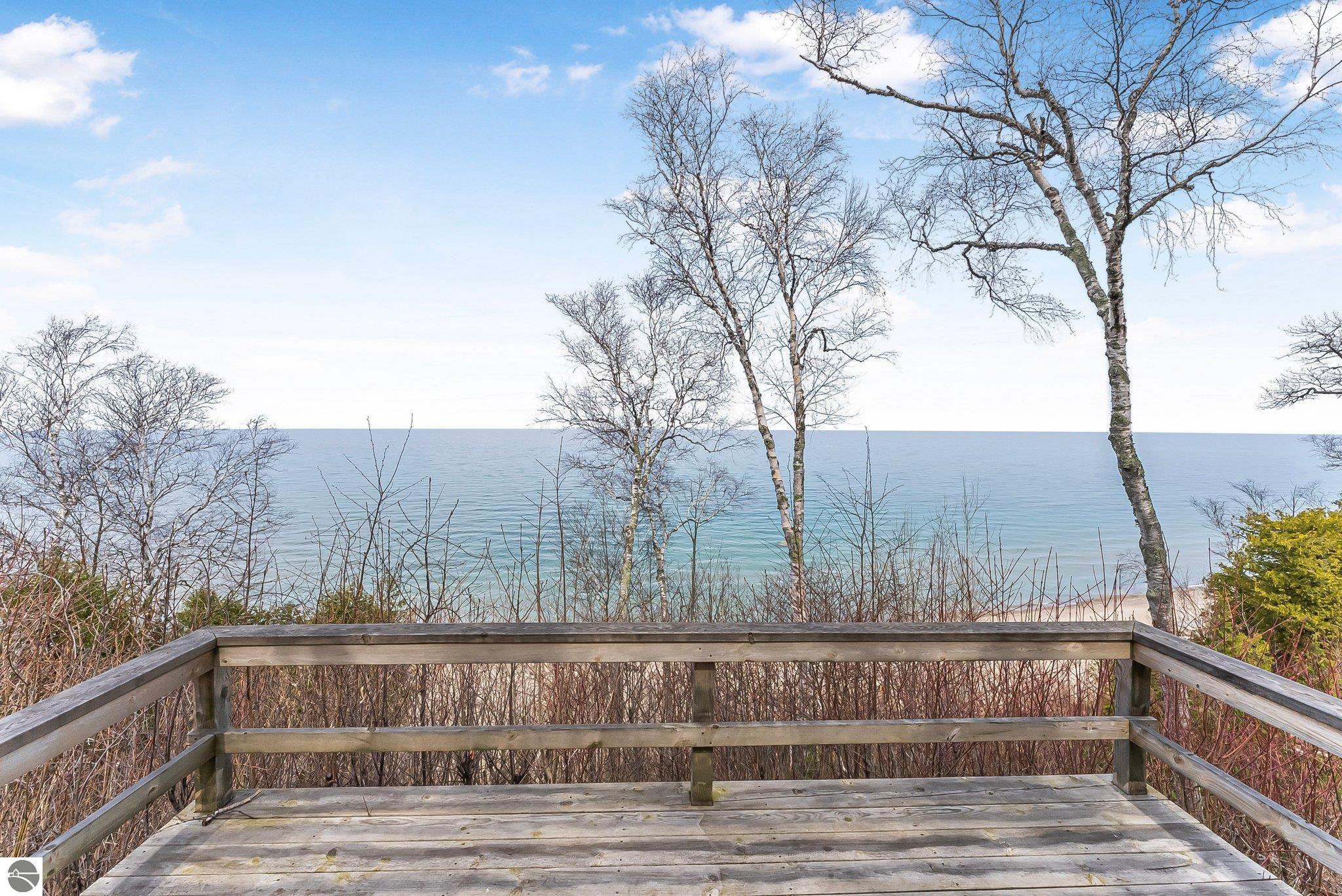 12531 N Island View Drive