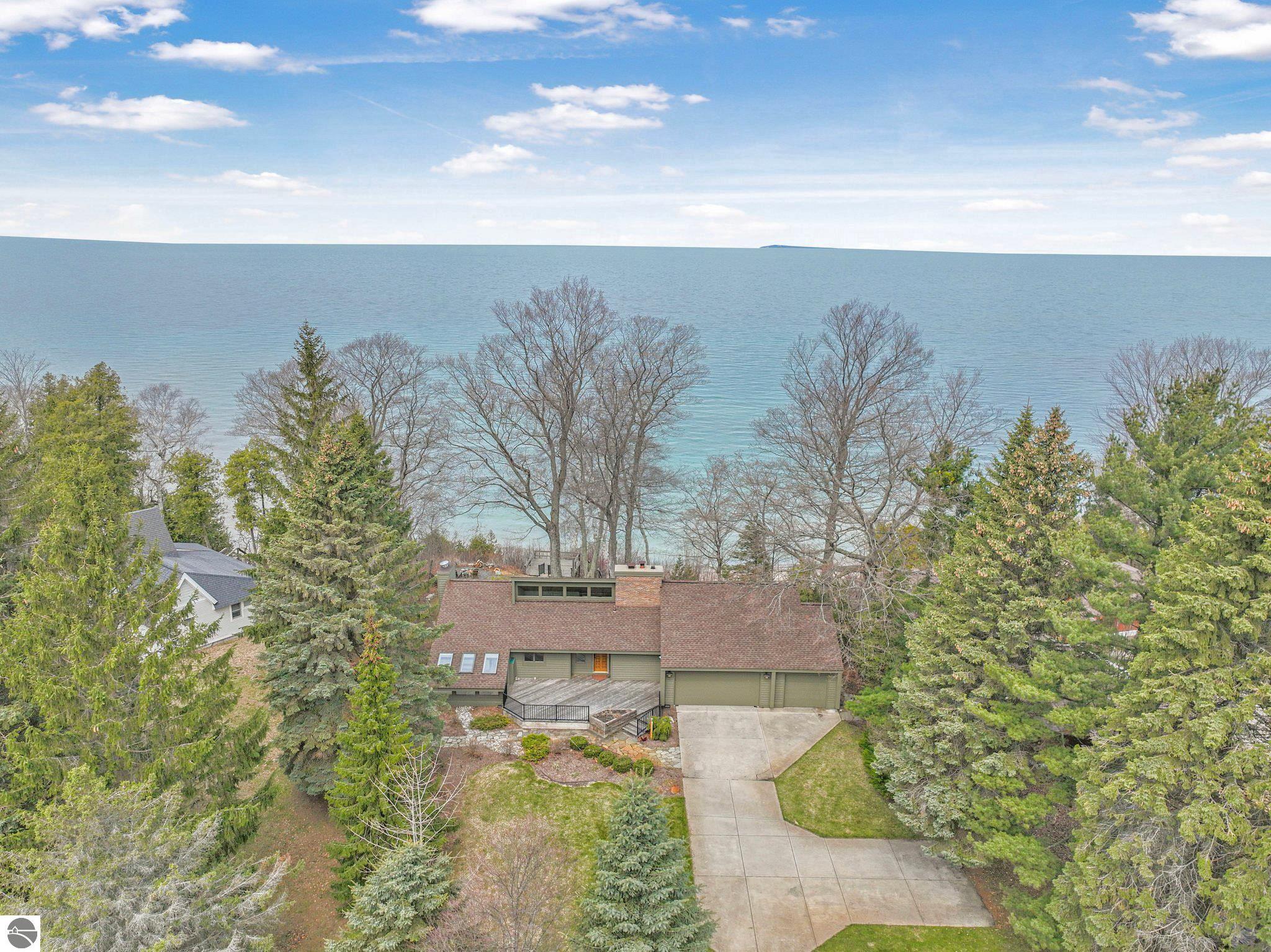 12531 N Island View Drive