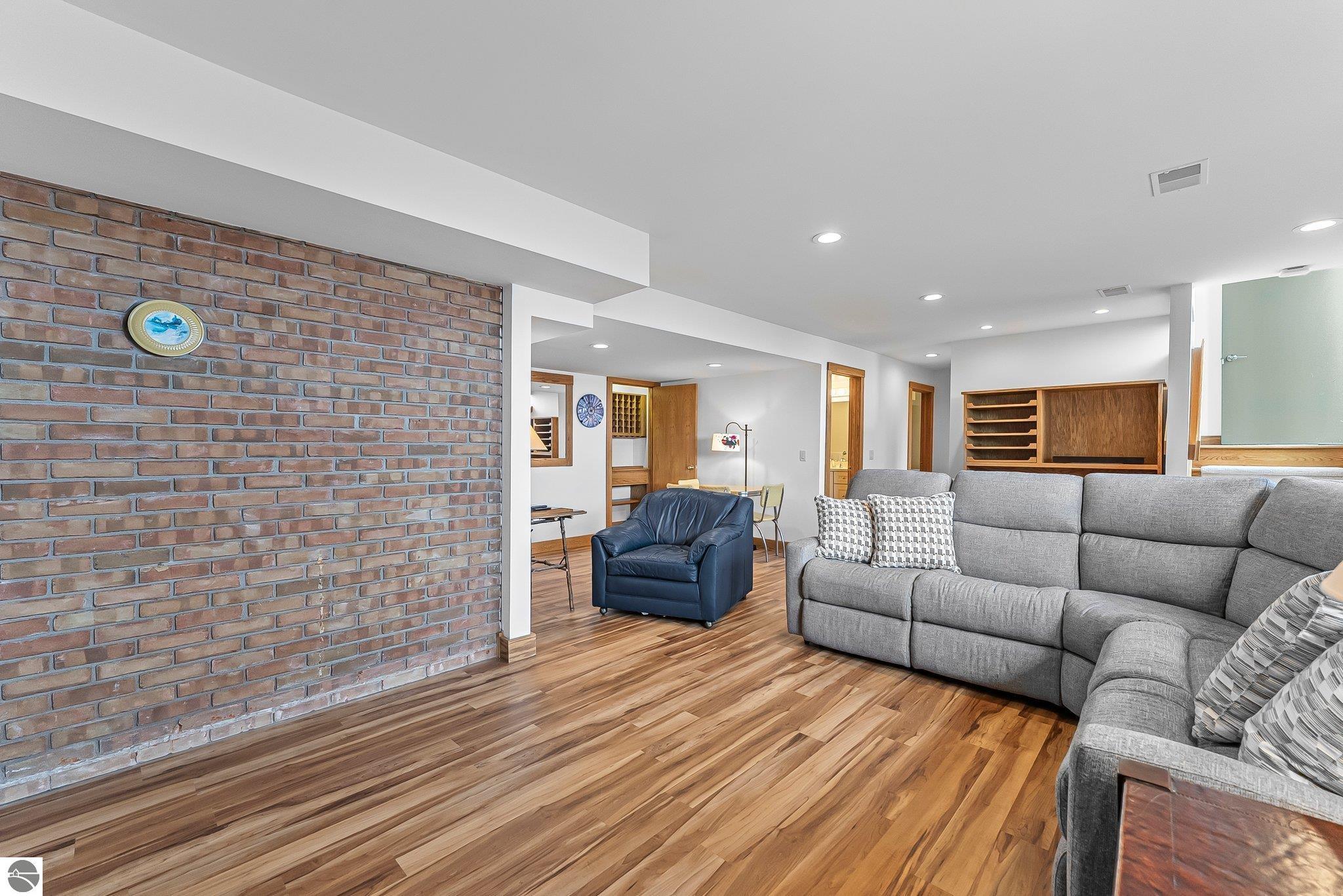 12531 N Island View Drive