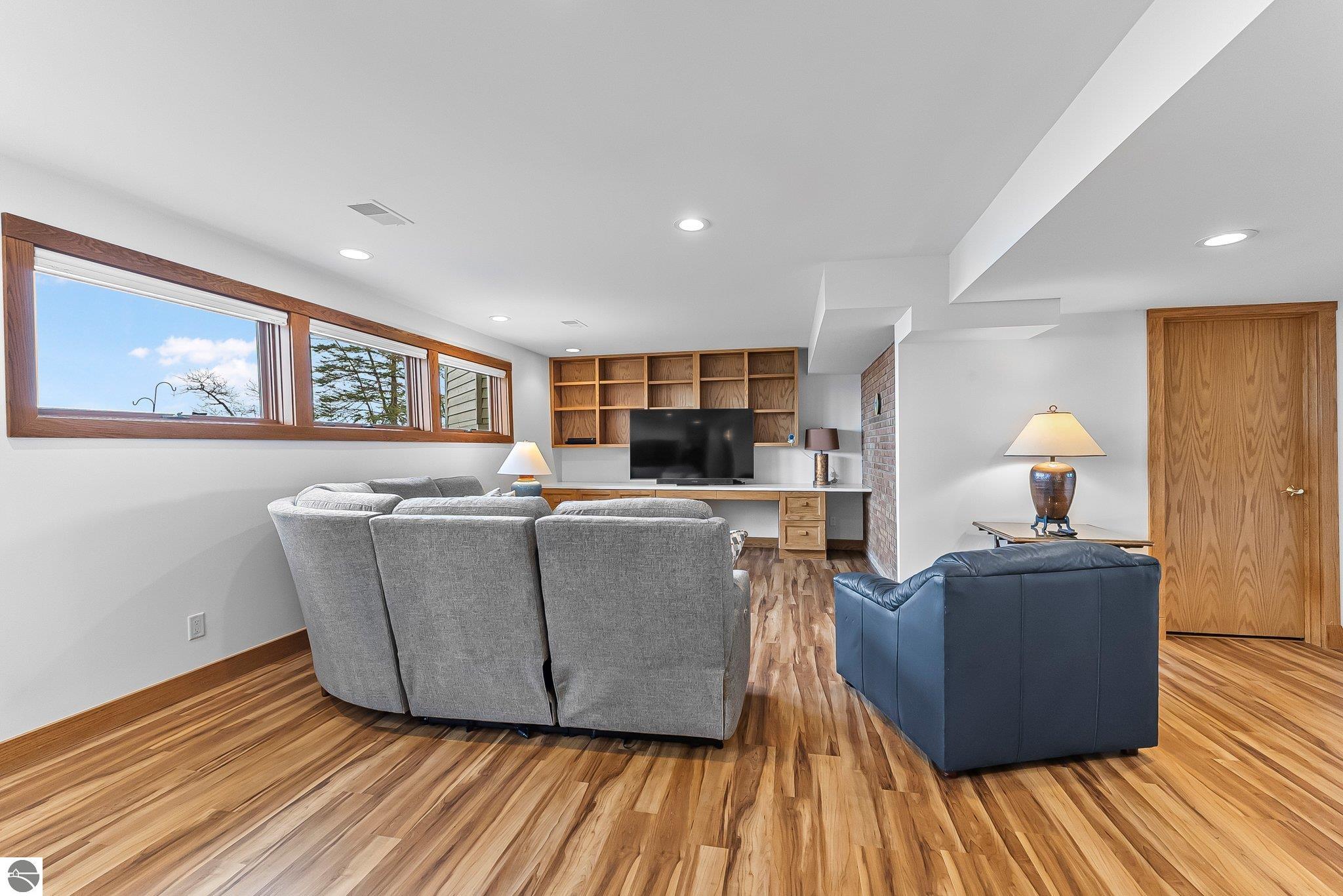 12531 N Island View Drive