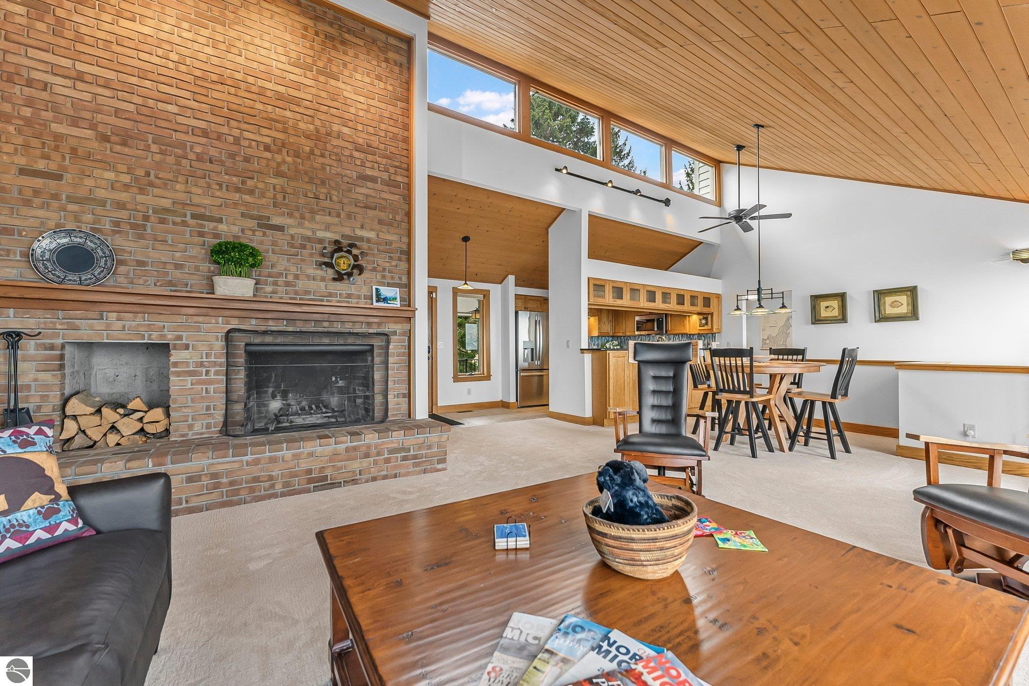 12531 N Island View Drive
