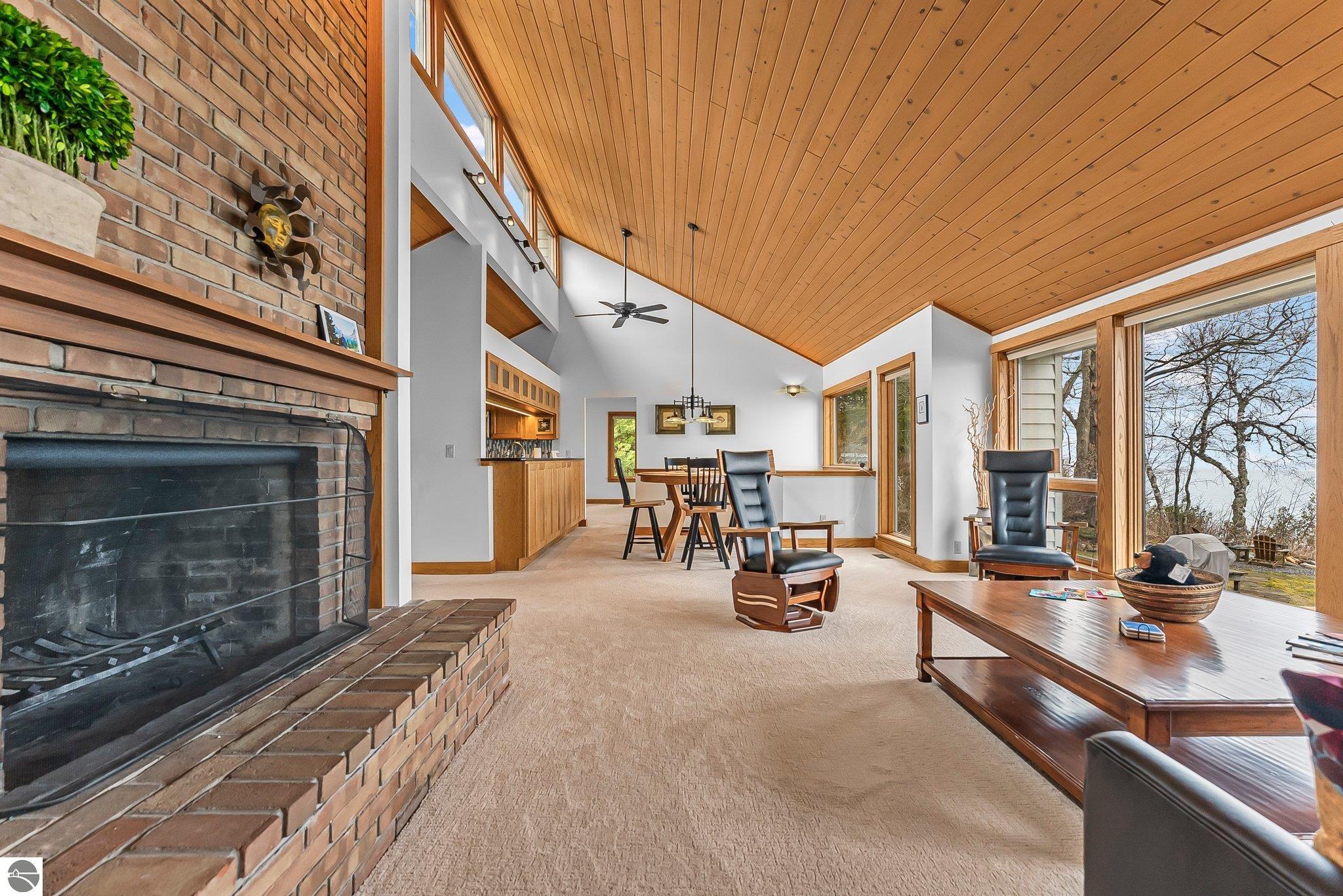 12531 N Island View Drive