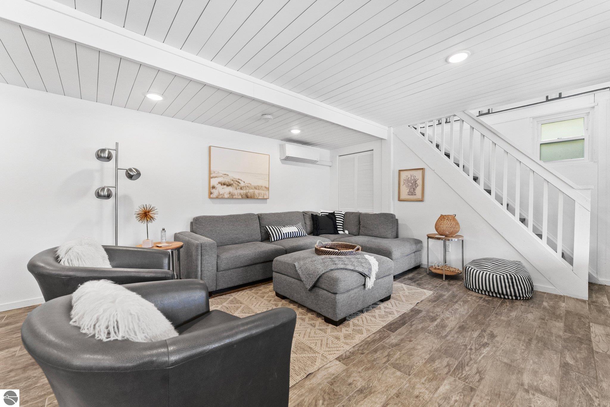 2442 Pinehurst Trail
