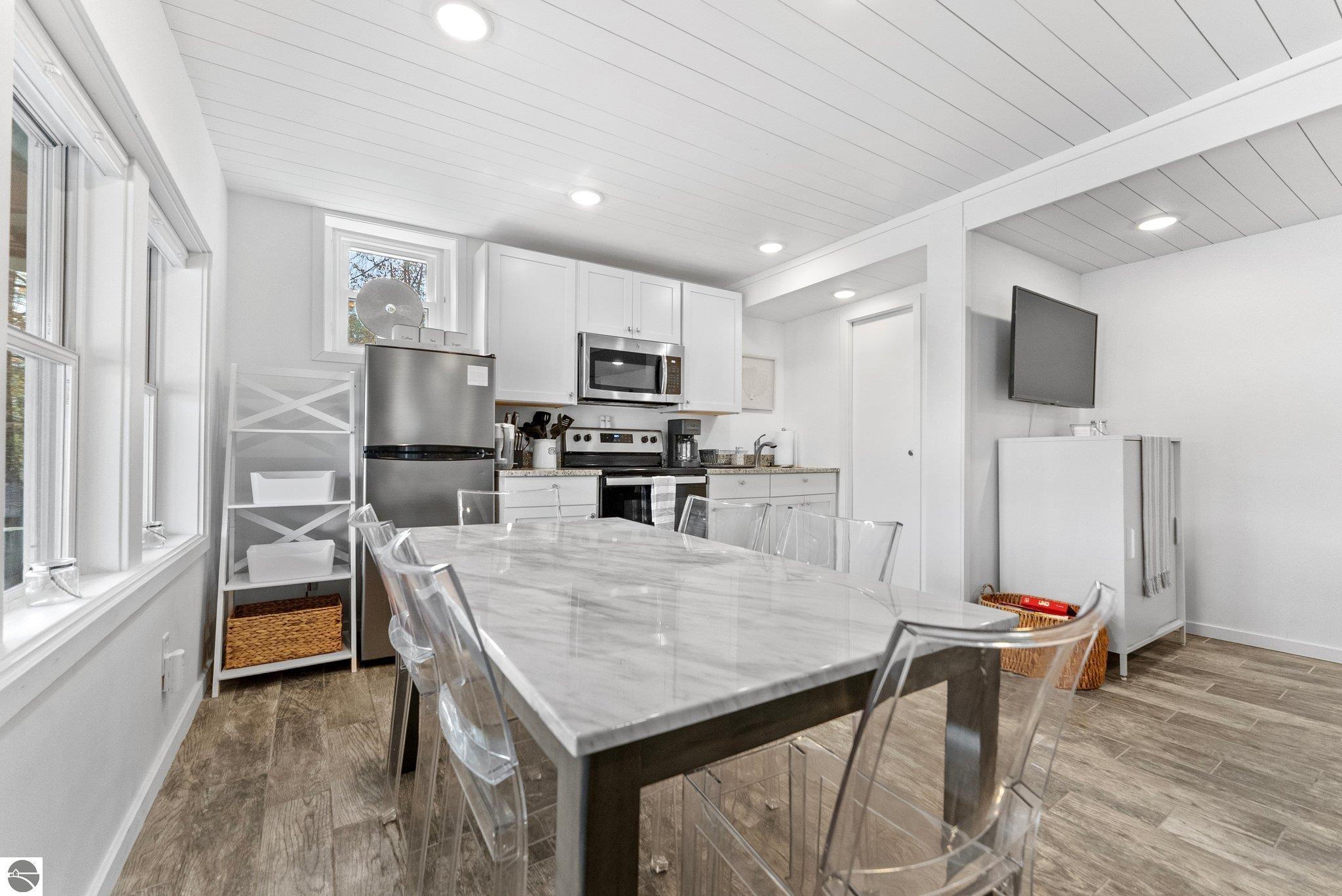 2442 Pinehurst Trail