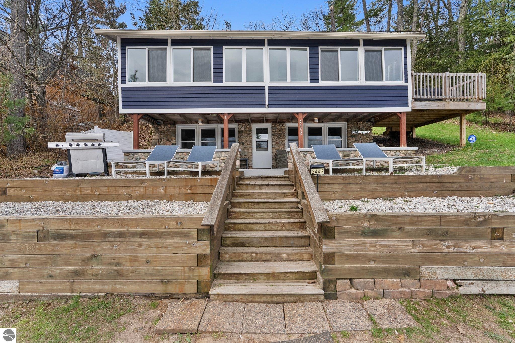 2442 Pinehurst Trail