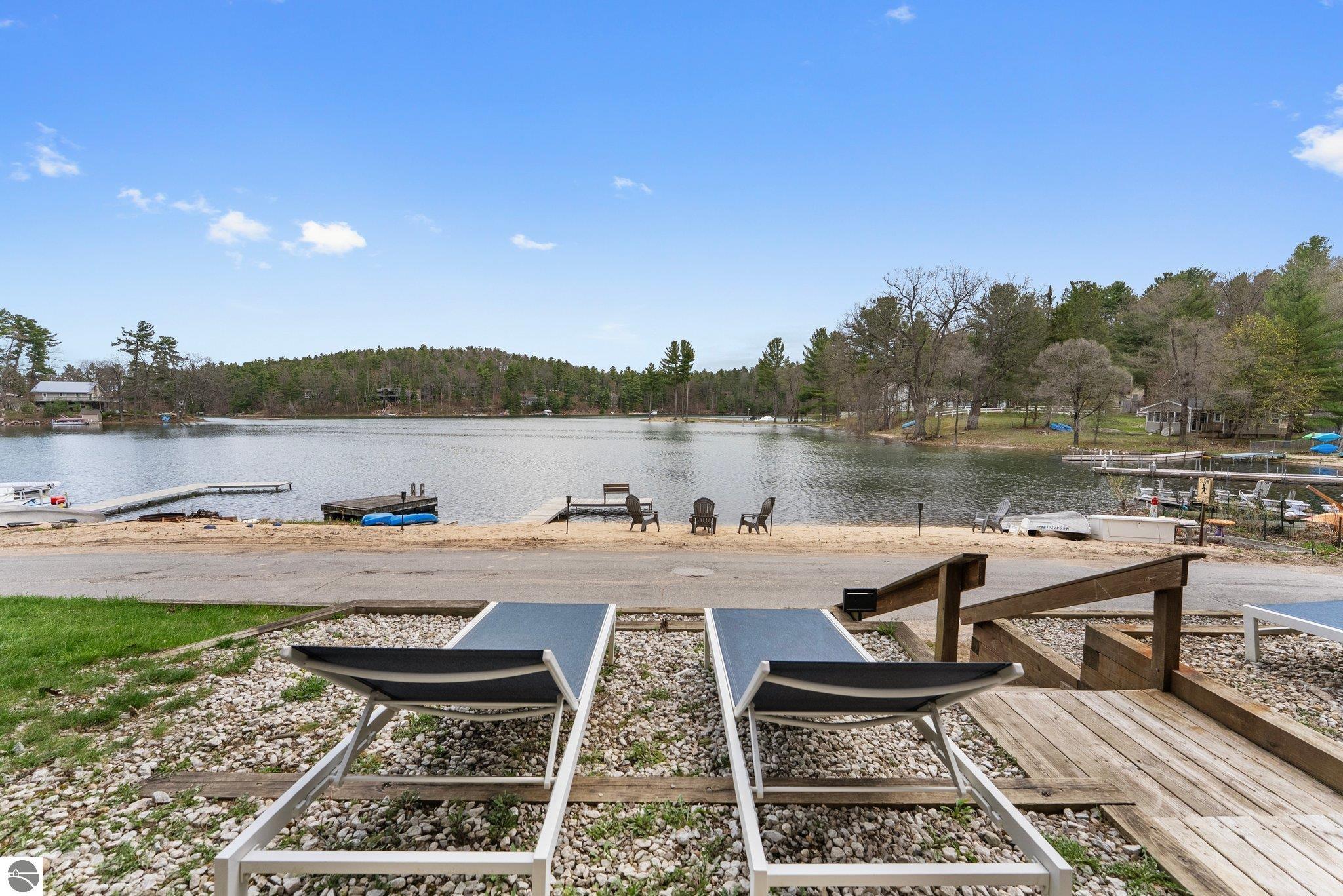 2442 Pinehurst Trail
