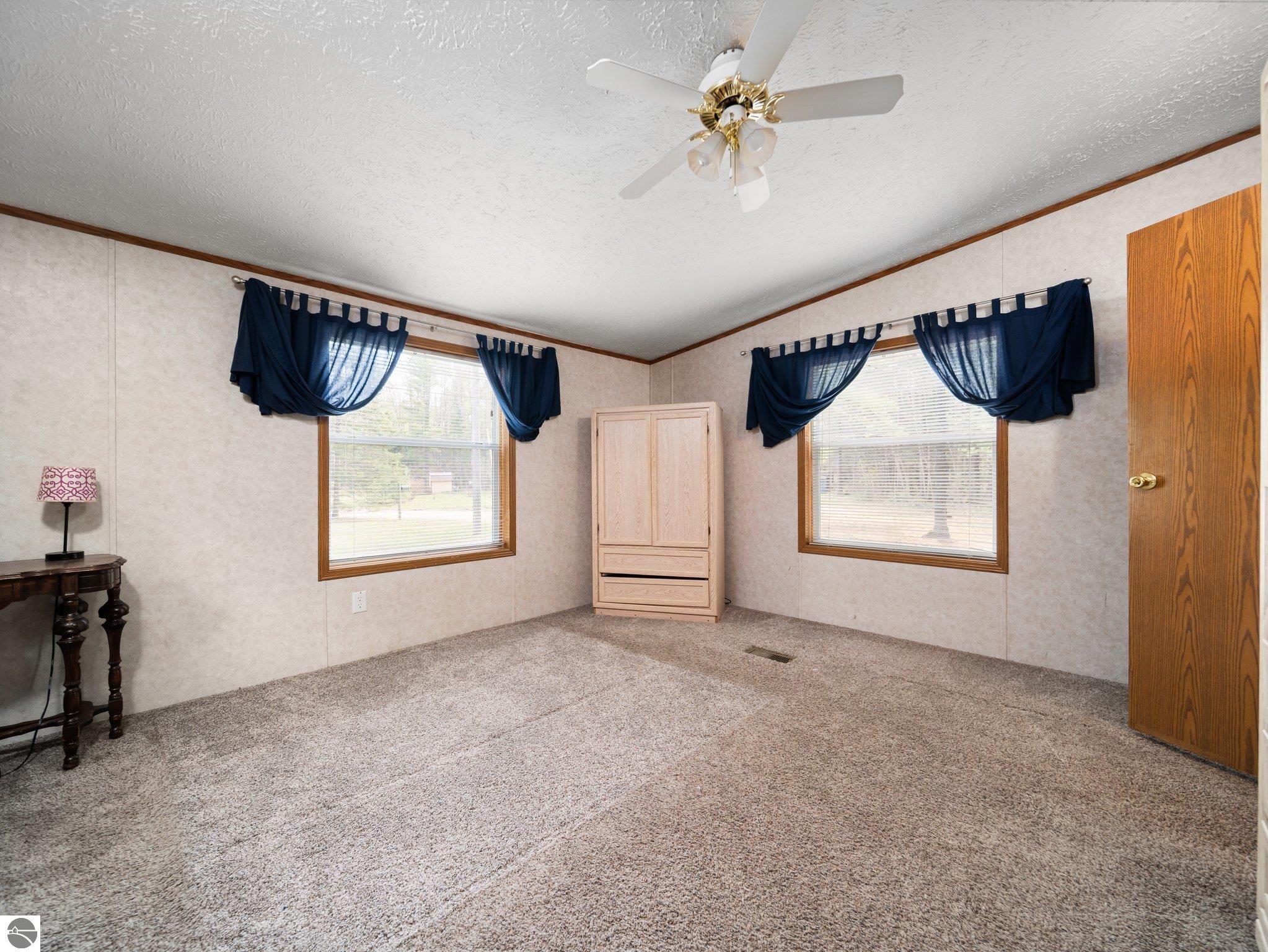 12036 SW Spring Creek Road