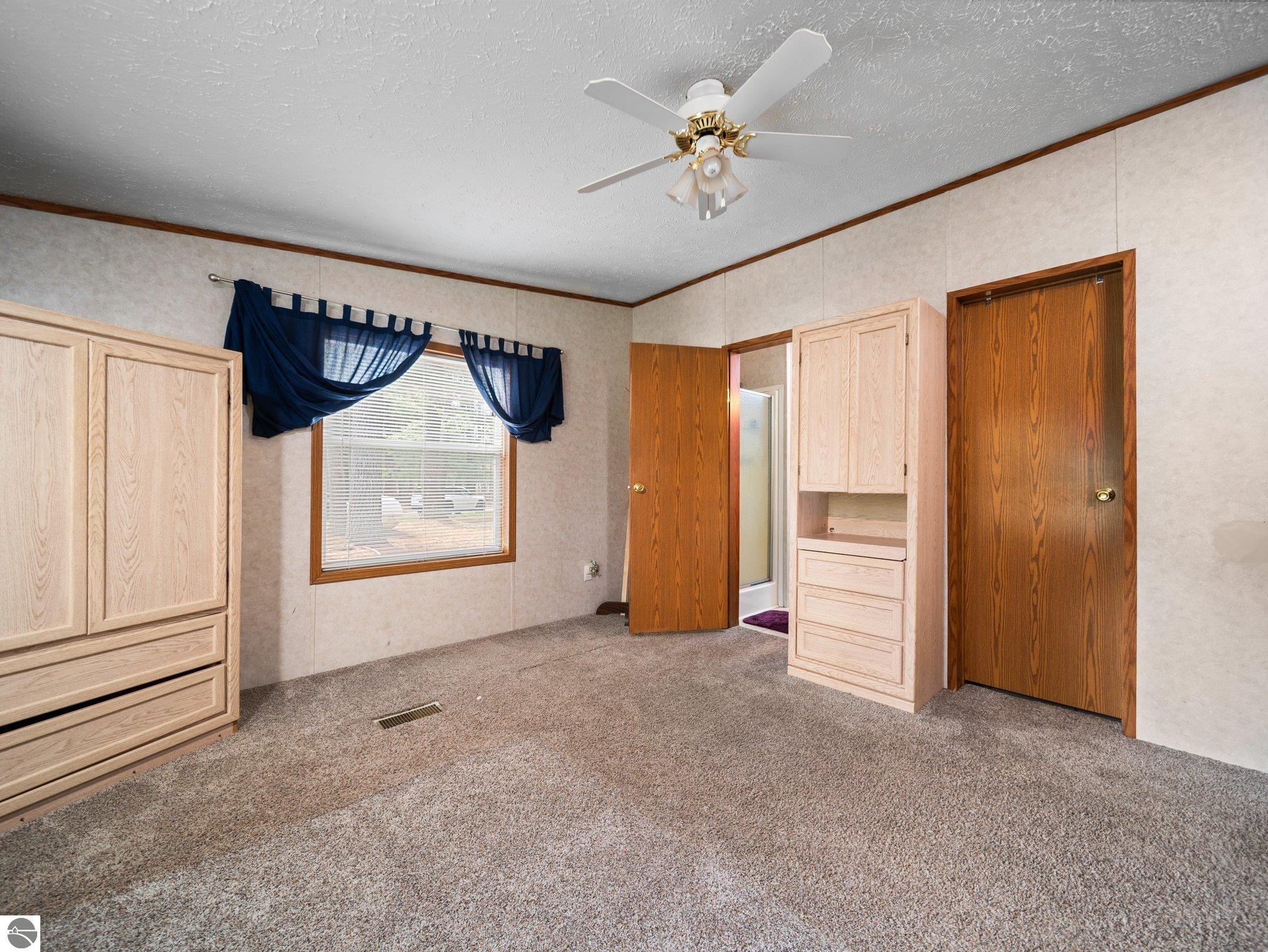 12036 SW Spring Creek Road