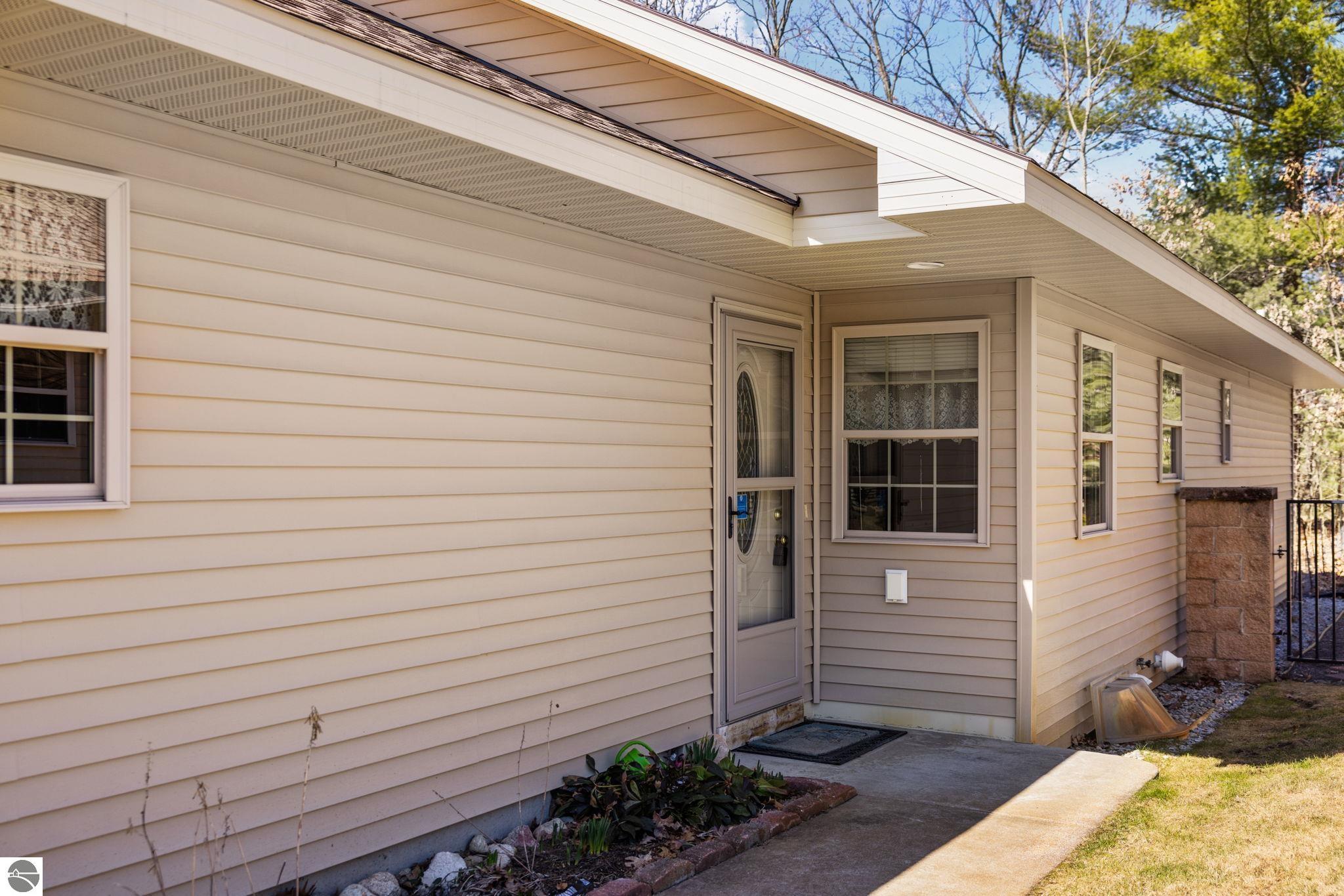 9803 Deer Track Court