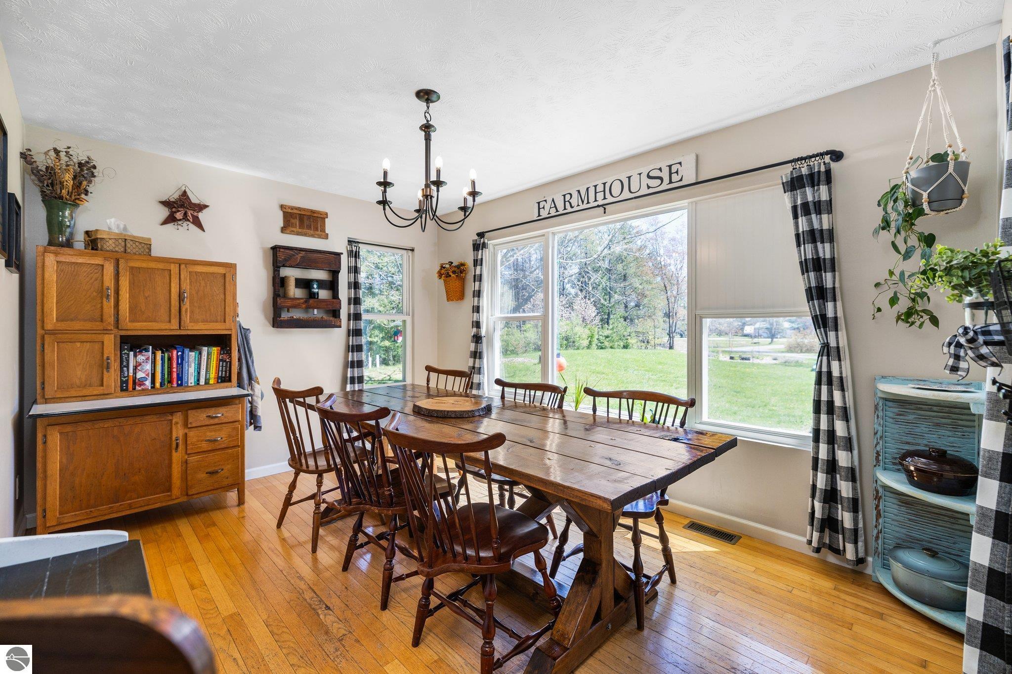 128 Timber Lane