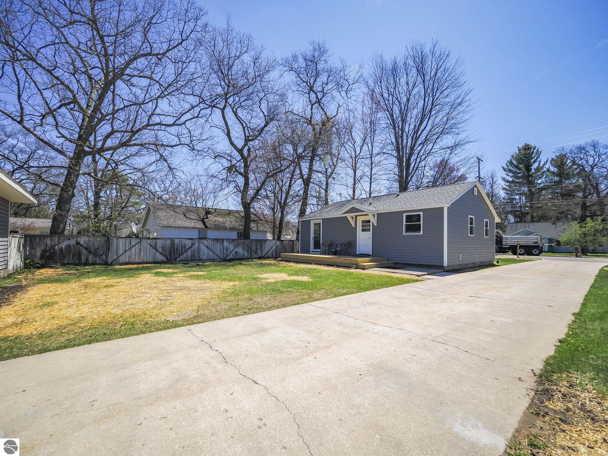 917 Carver Street
