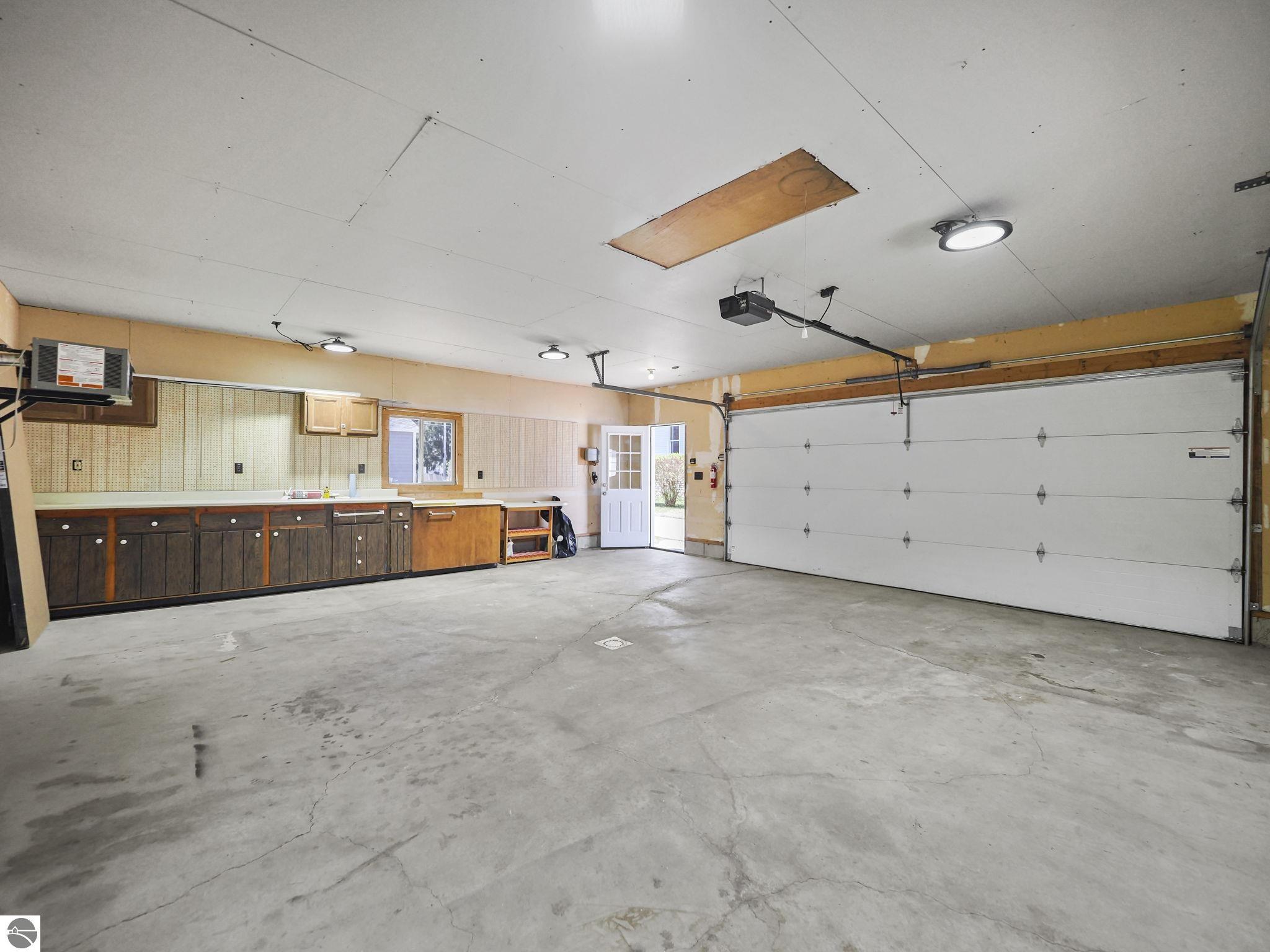 917 Carver Street