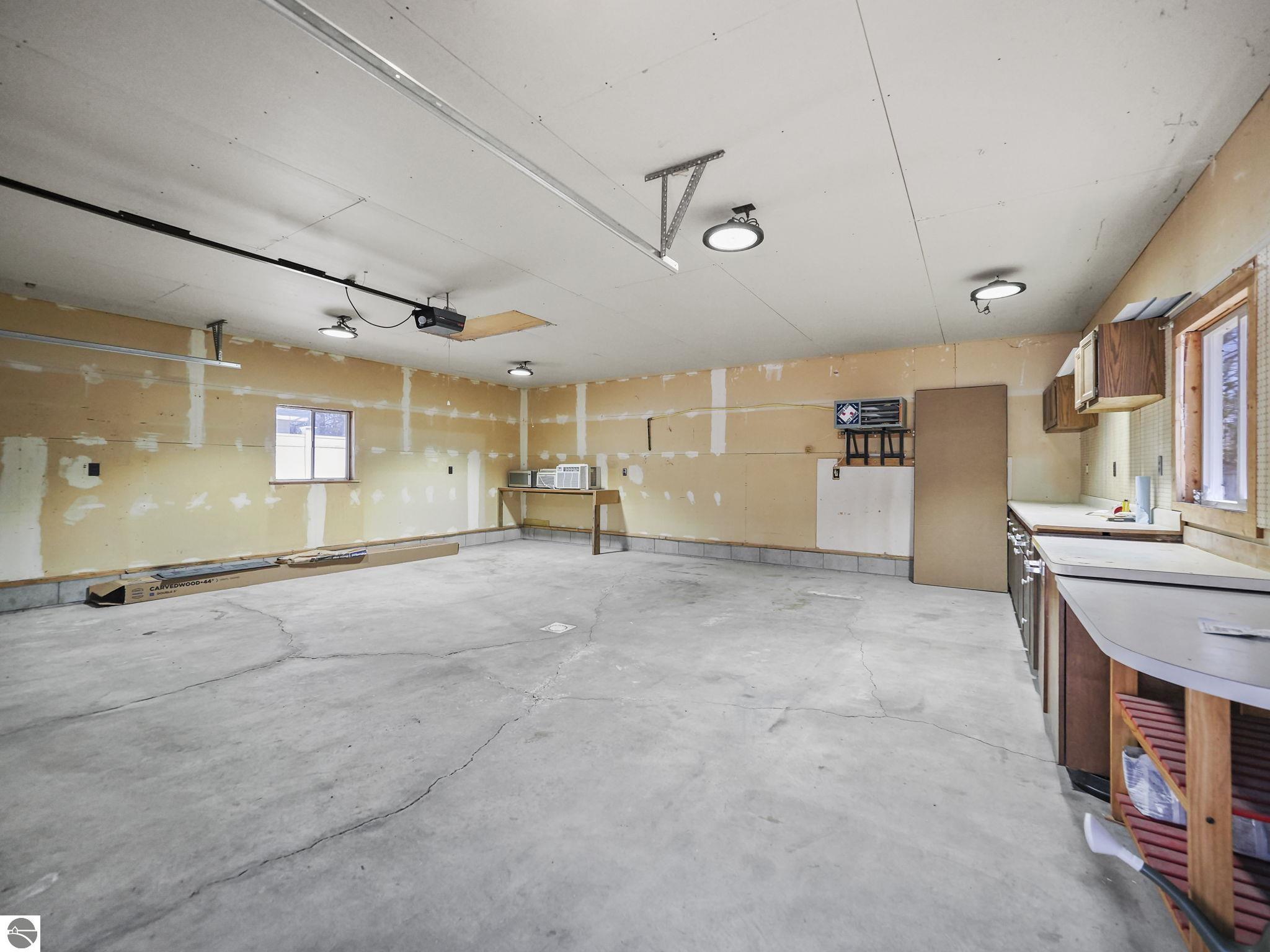 917 Carver Street