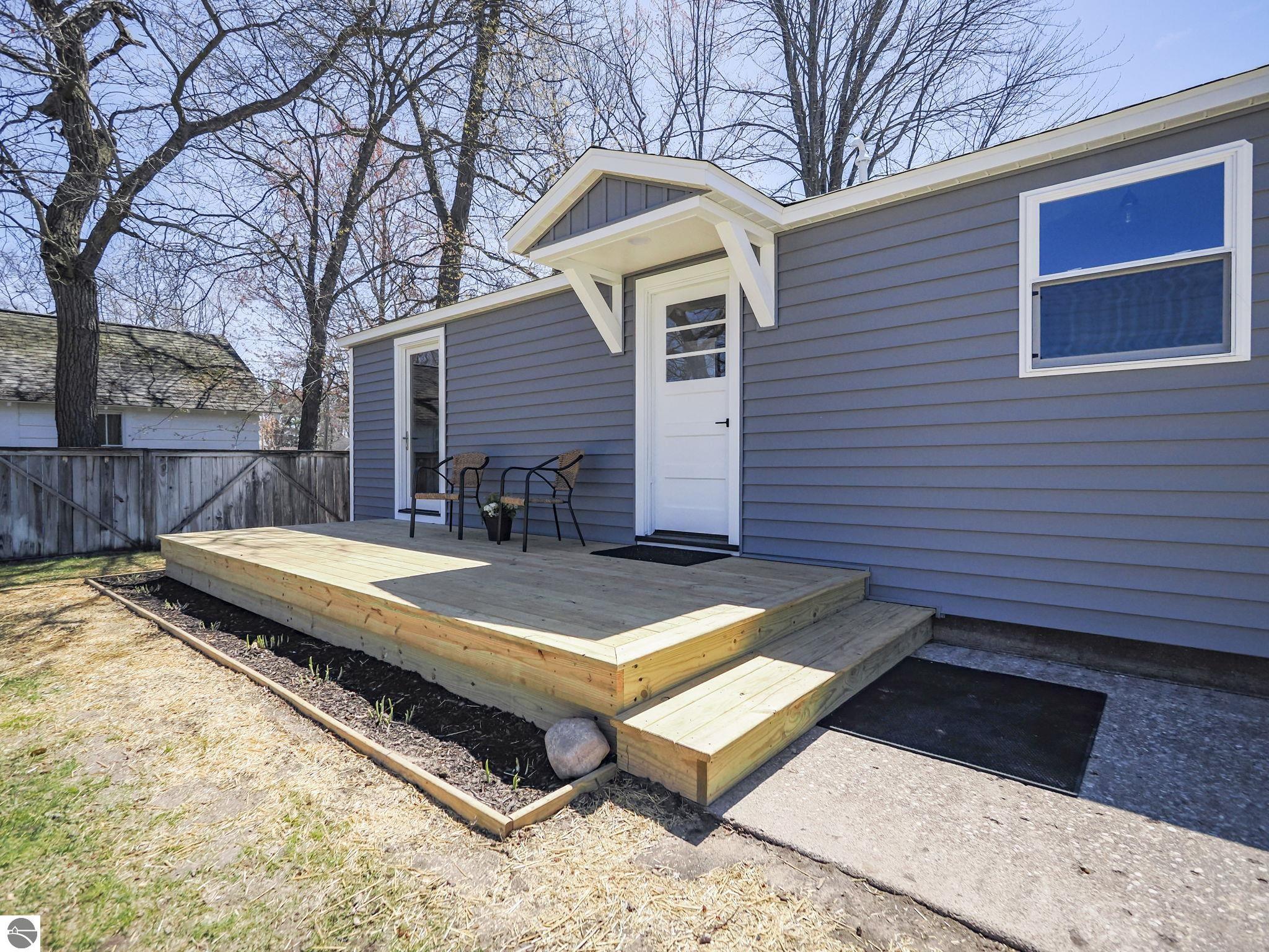 917 Carver Street