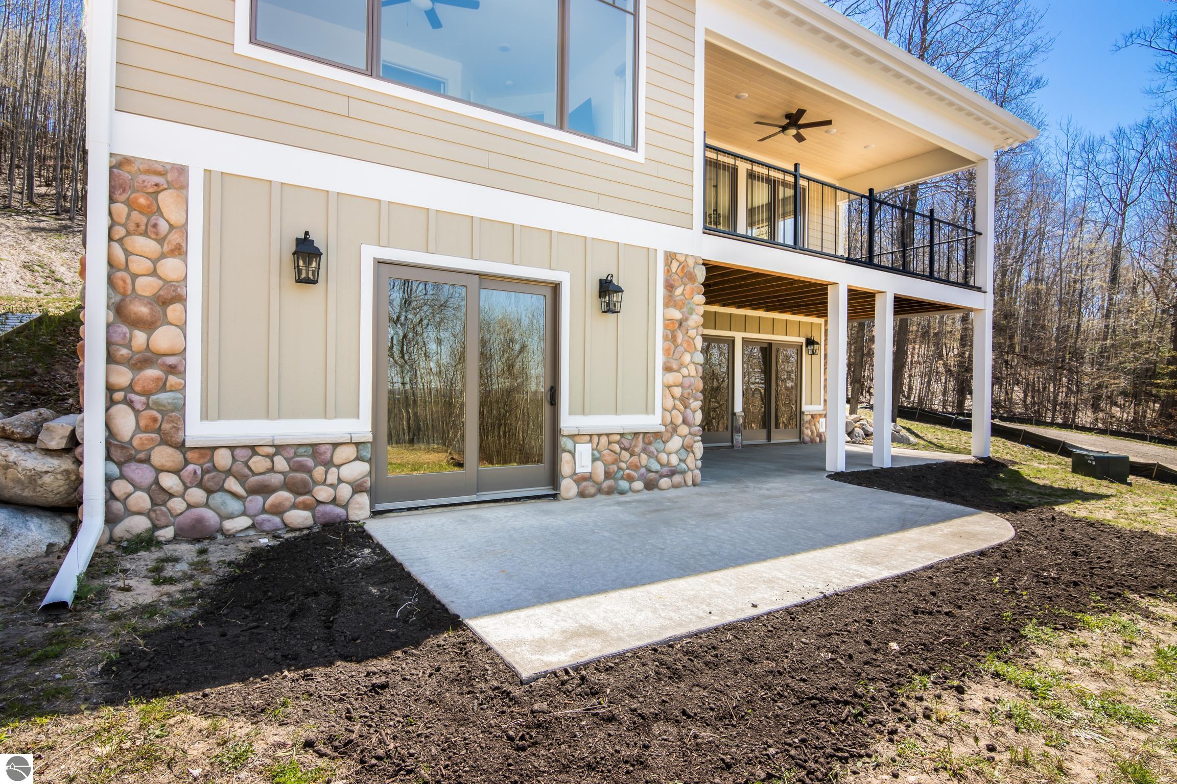 3046 E Greenwood Road