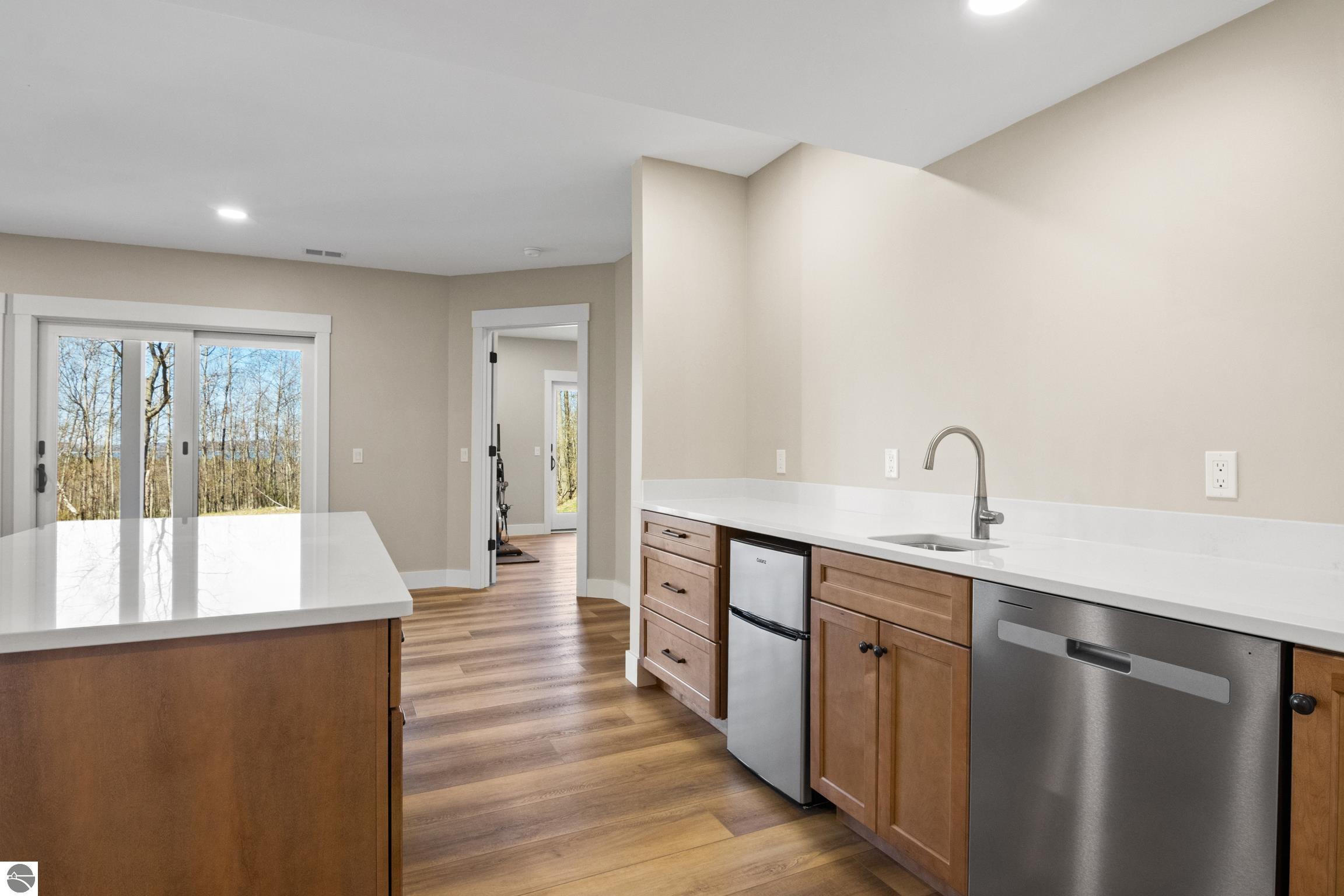 3046 E Greenwood Road