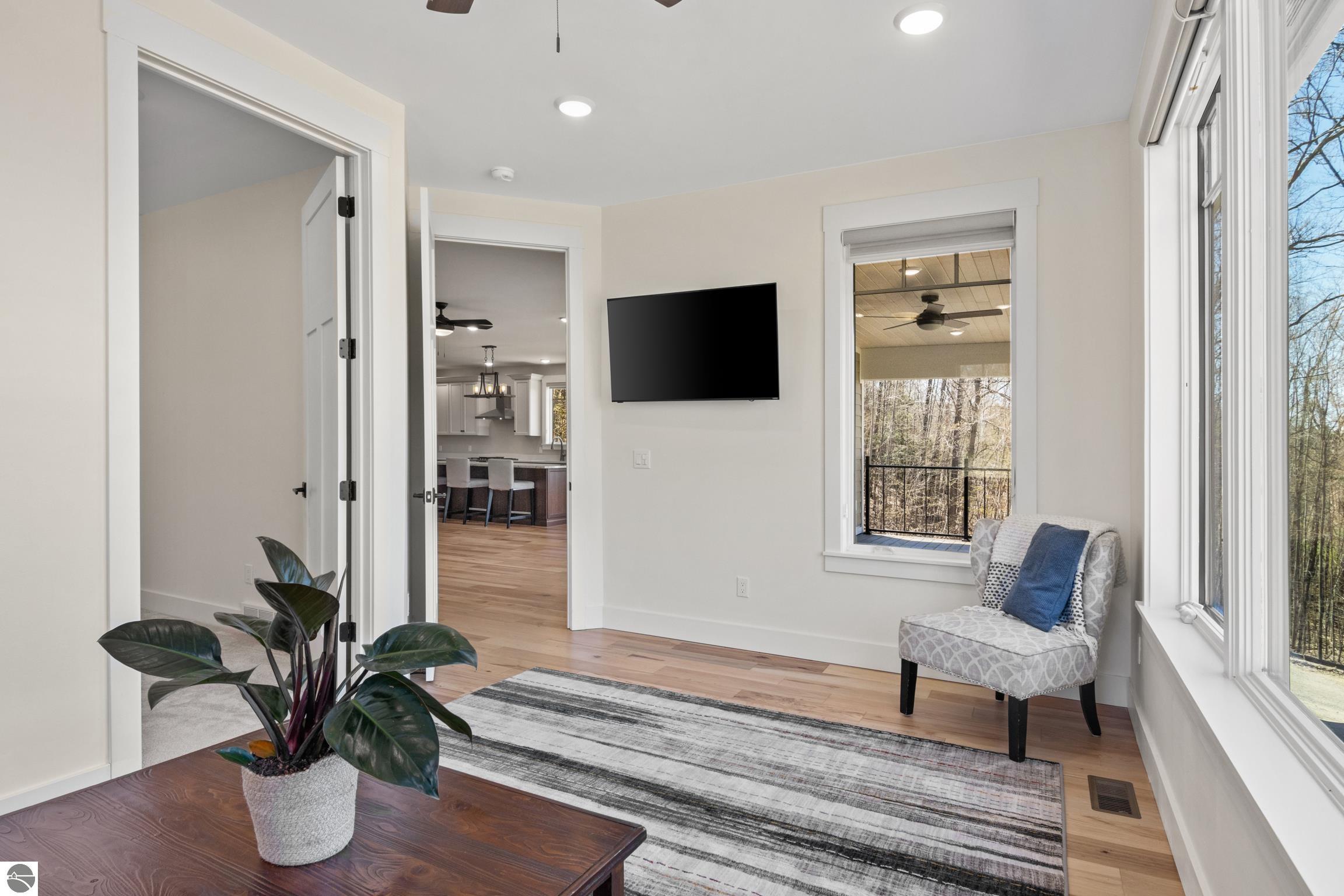 3046 E Greenwood Road